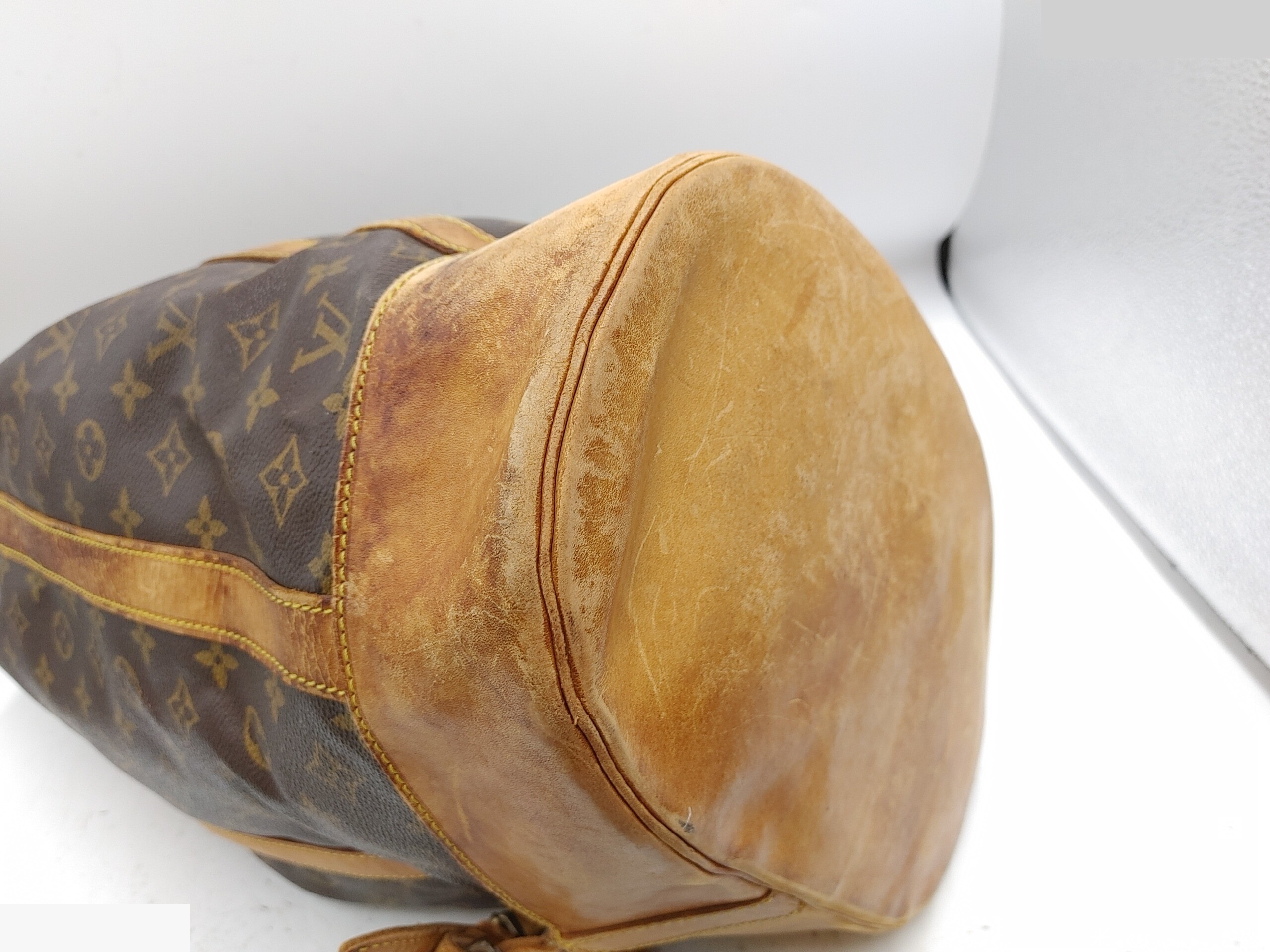 Monogram Randonee GM M42244, serial number unclear, with pouch, PVC, brown. — view 6