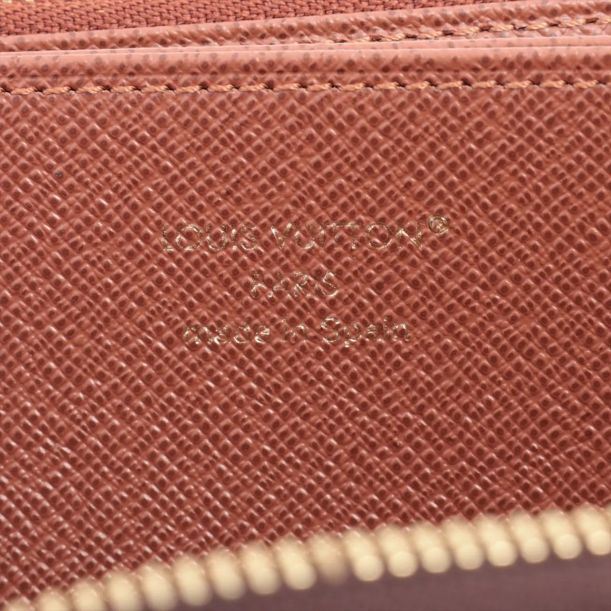 Monogram Zippy Wallet, model number unknown, brown, round zip wallet, My LV World Tour, RFID detected. — view 11