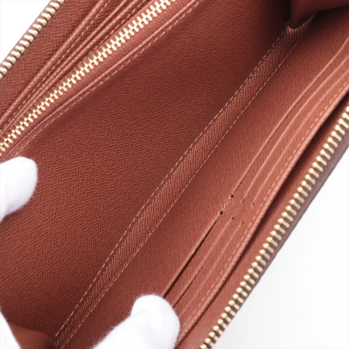 Monogram Zippy Wallet, model number unknown, brown, round zip wallet, My LV World Tour, RFID detected. — view 8
