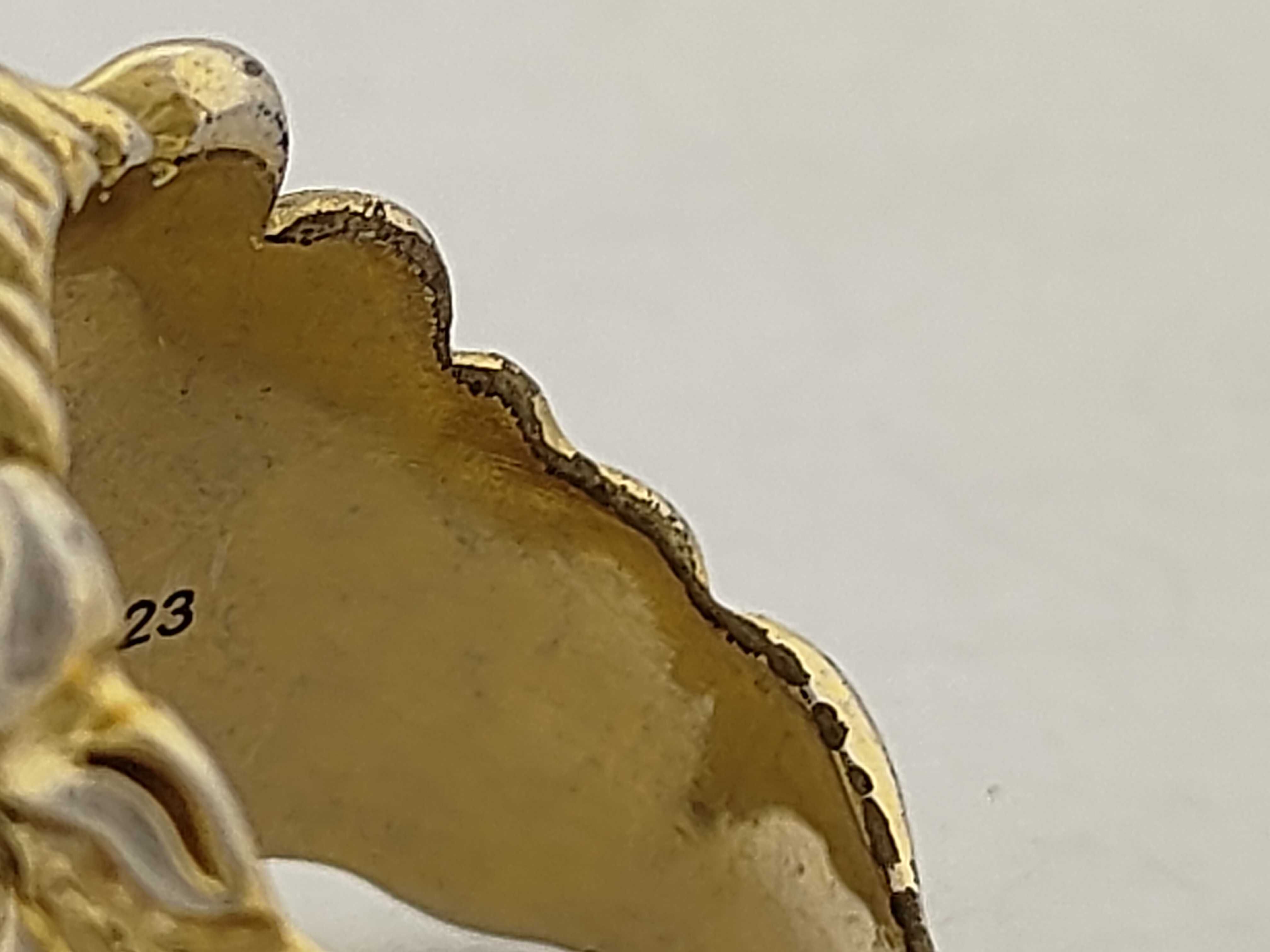 ring — view 9