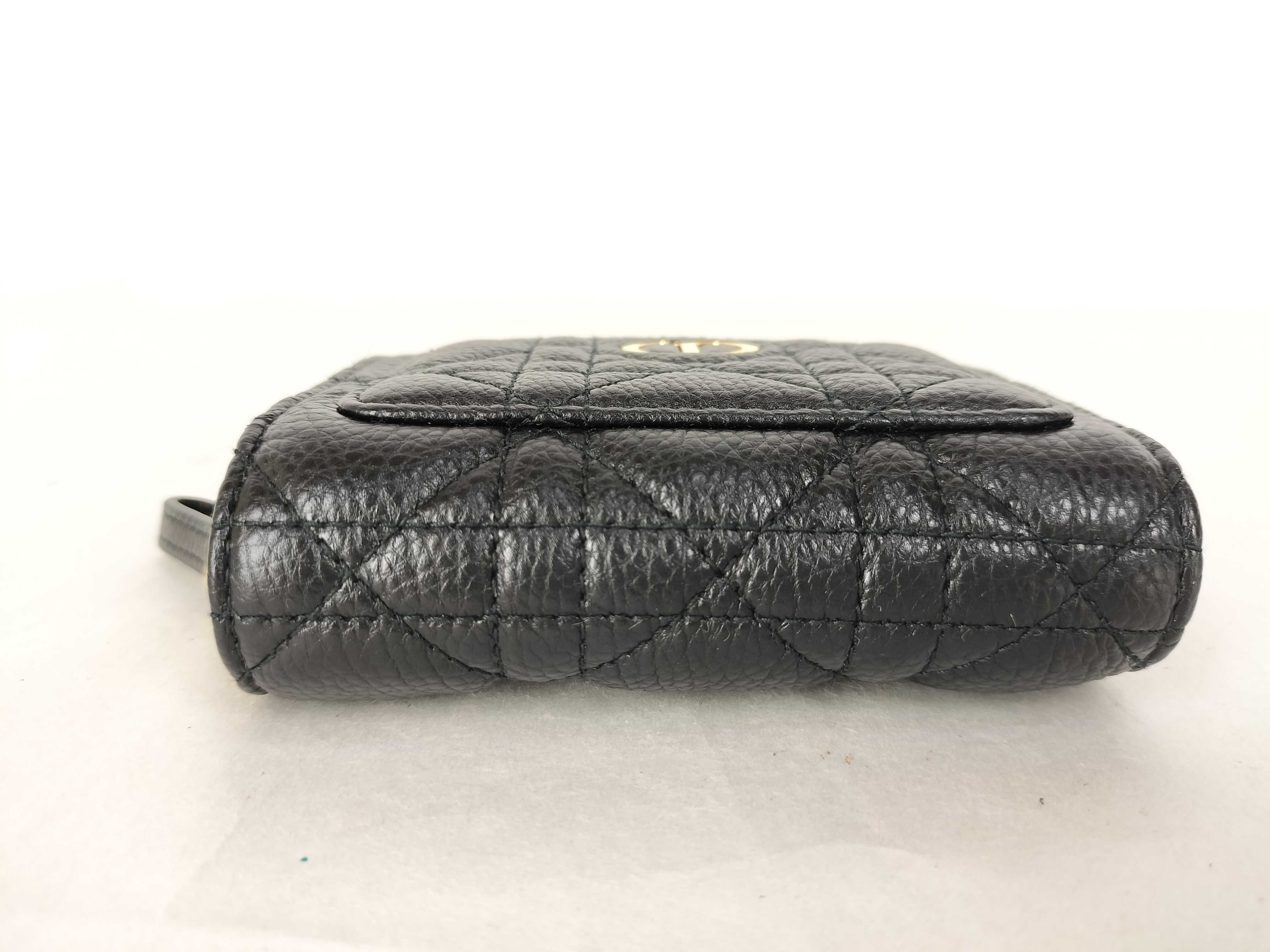Caro Acacias Bi-fold Wallet, Cannage Calfskin, Noir (Black) — view 3