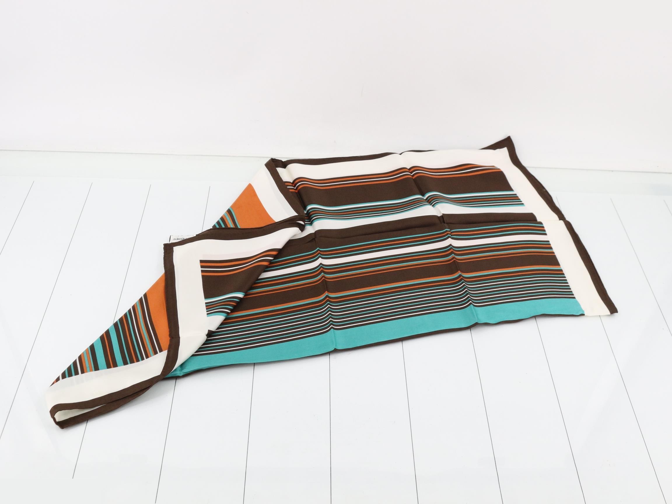 scarf — view 3