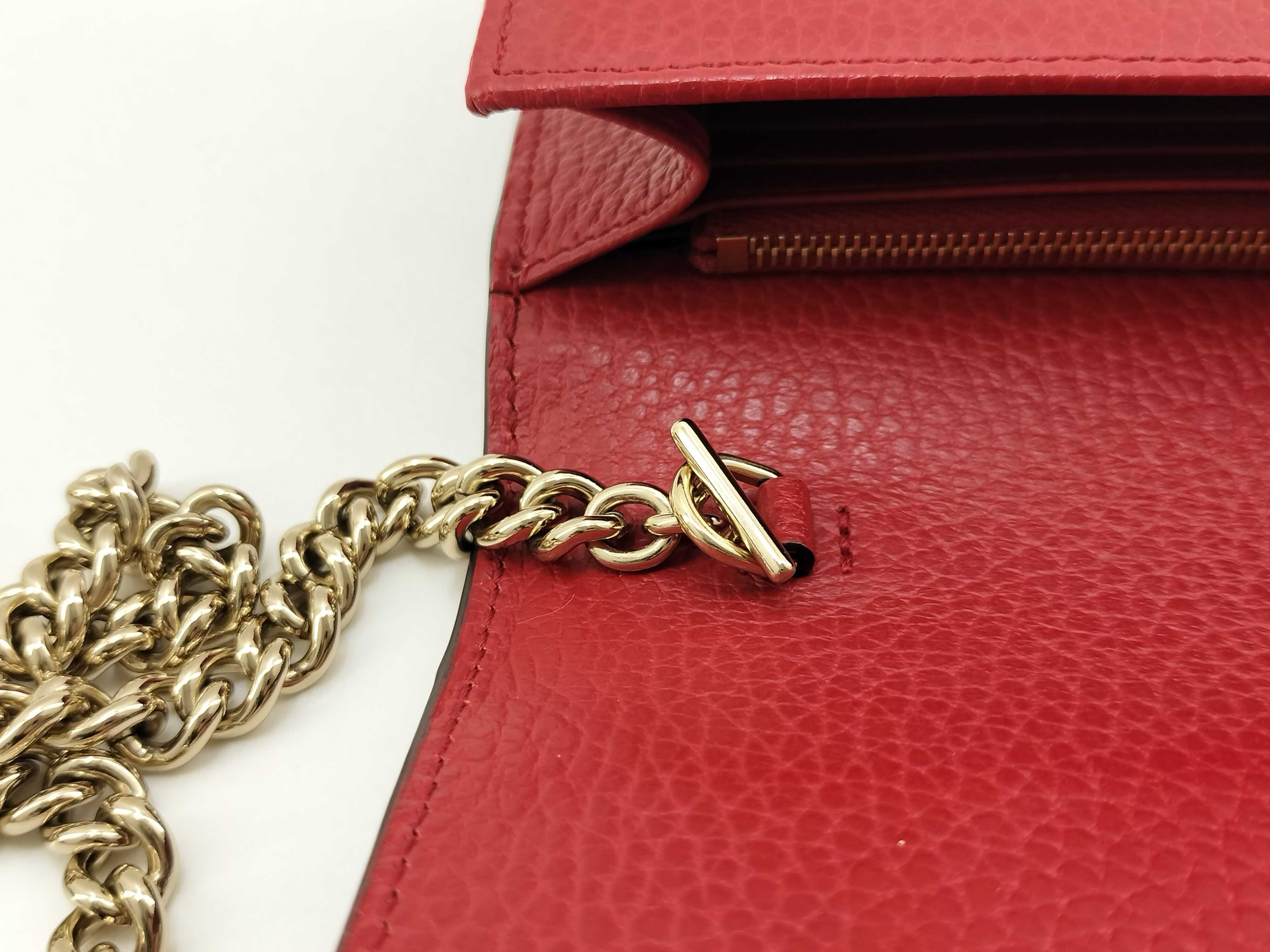 Interlocking Mini Chain Crossbody Bag Red Clutch Bag — view 10