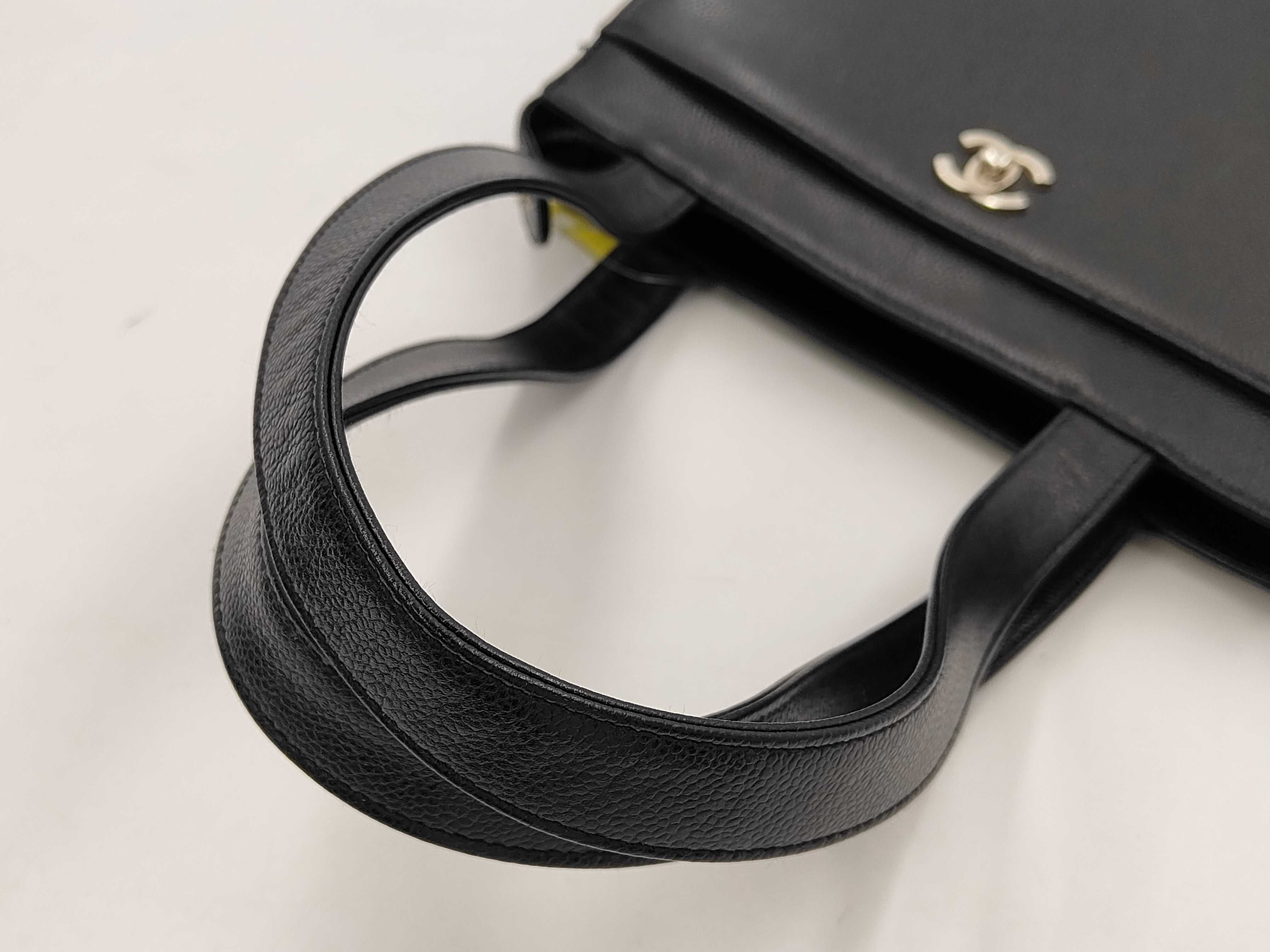 Caviar Skin Tote Bag Turnlock Tote Bag — view 3