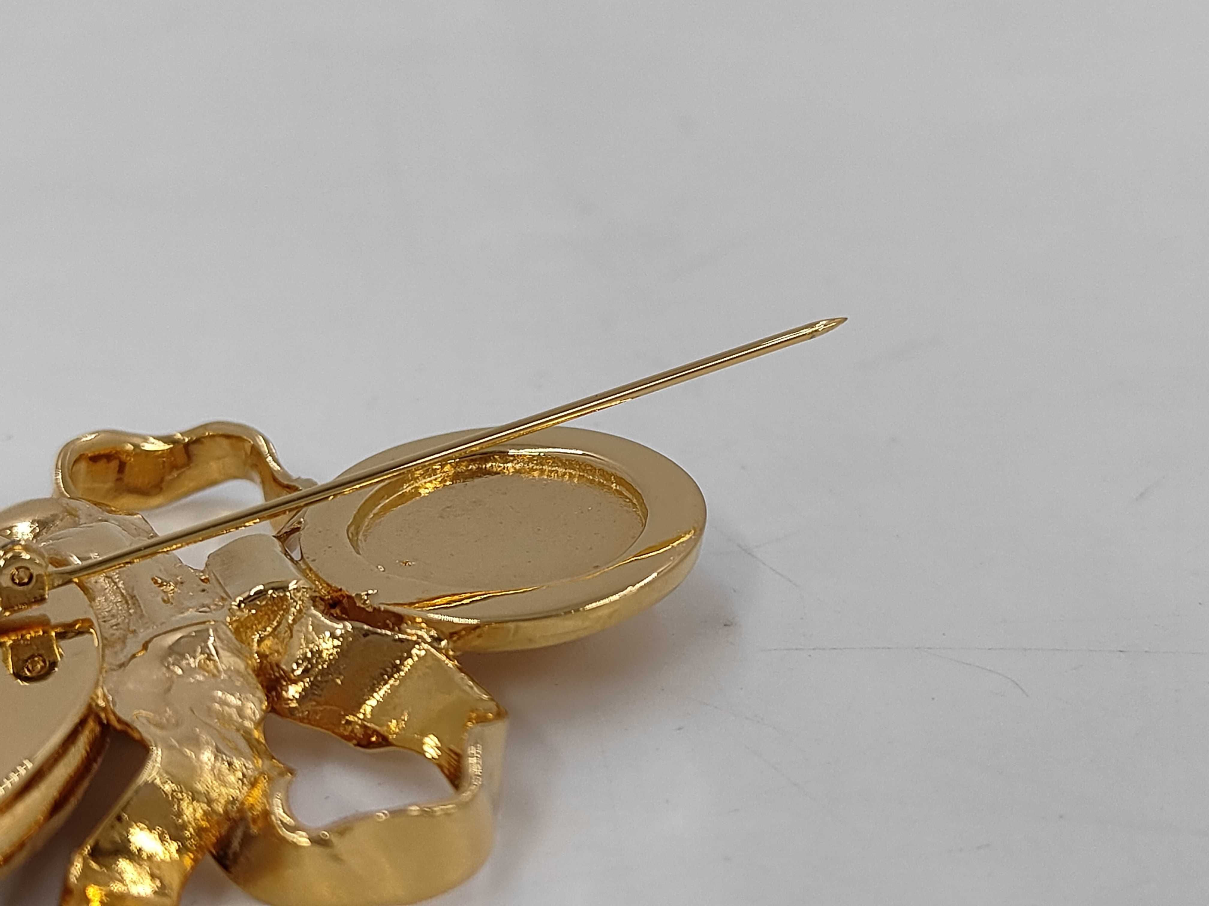 Mirror Brooch — view 3