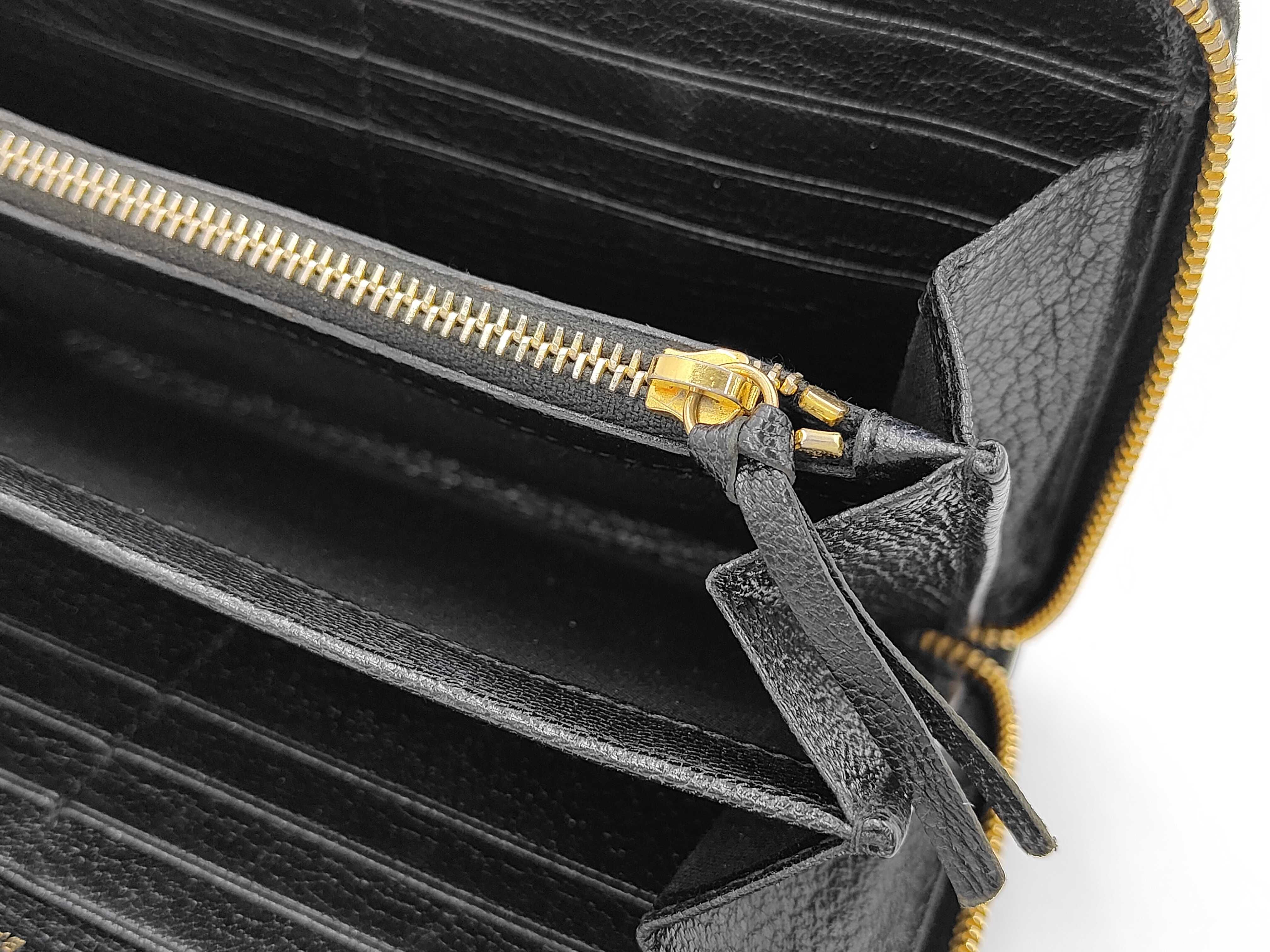 wallet — view 5