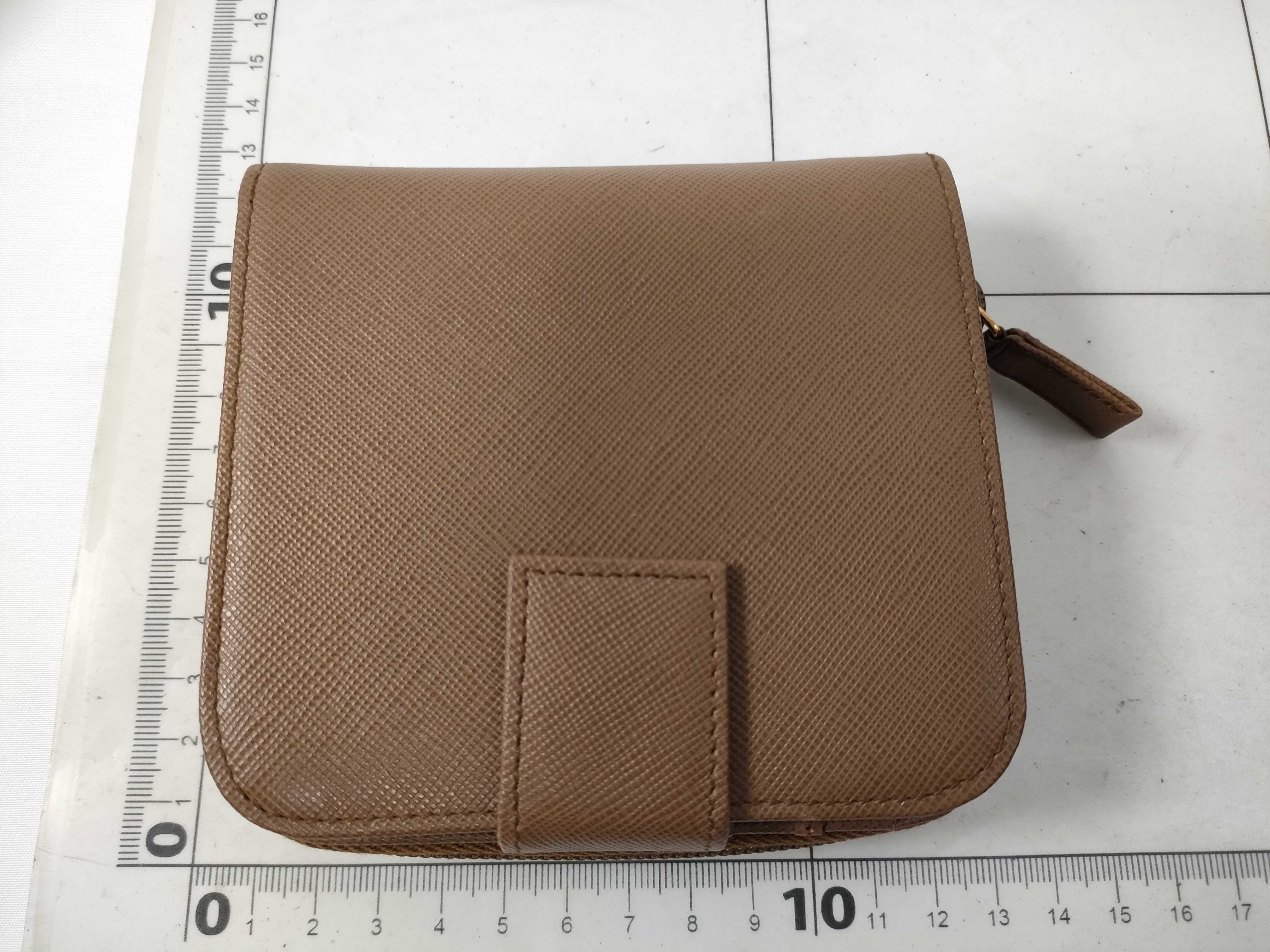 Saffiano / Folding Wallet / Leather Wallet — view 2