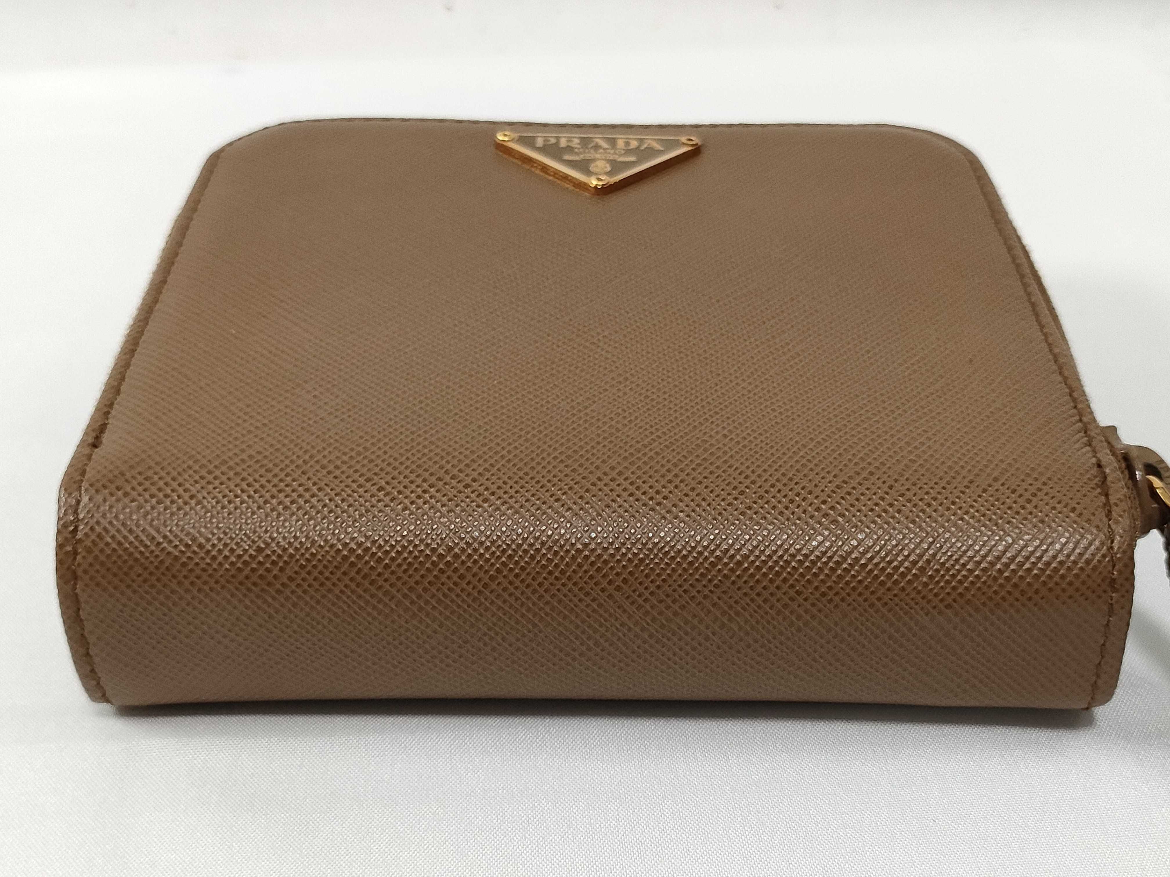 Saffiano / Folding Wallet / Leather Wallet — view 3