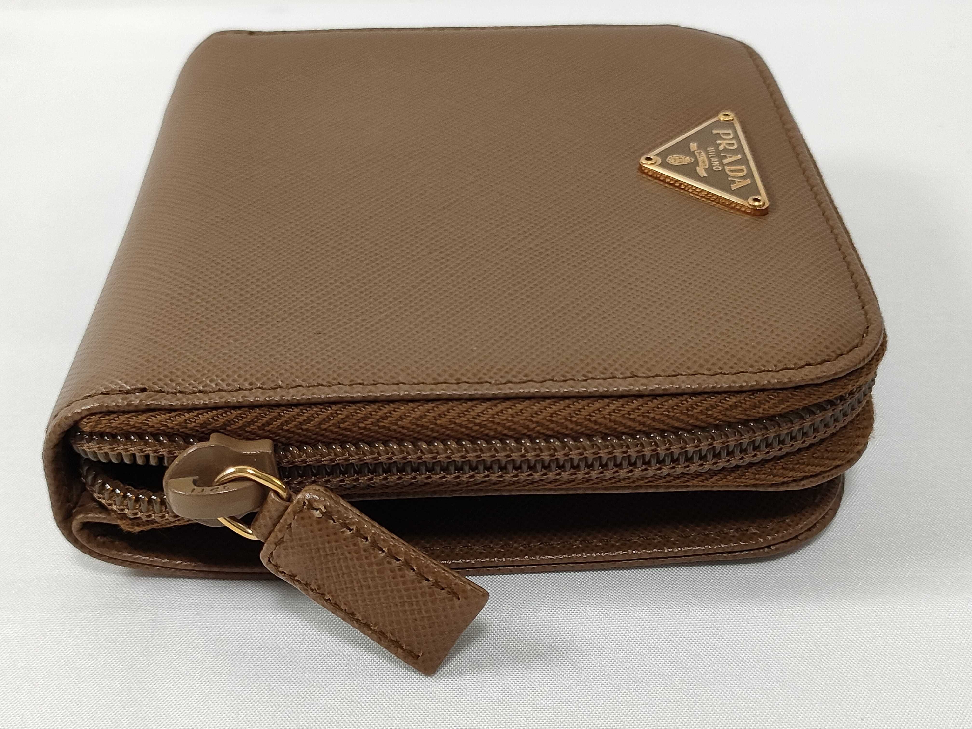 Saffiano / Folding Wallet / Leather Wallet — view 4