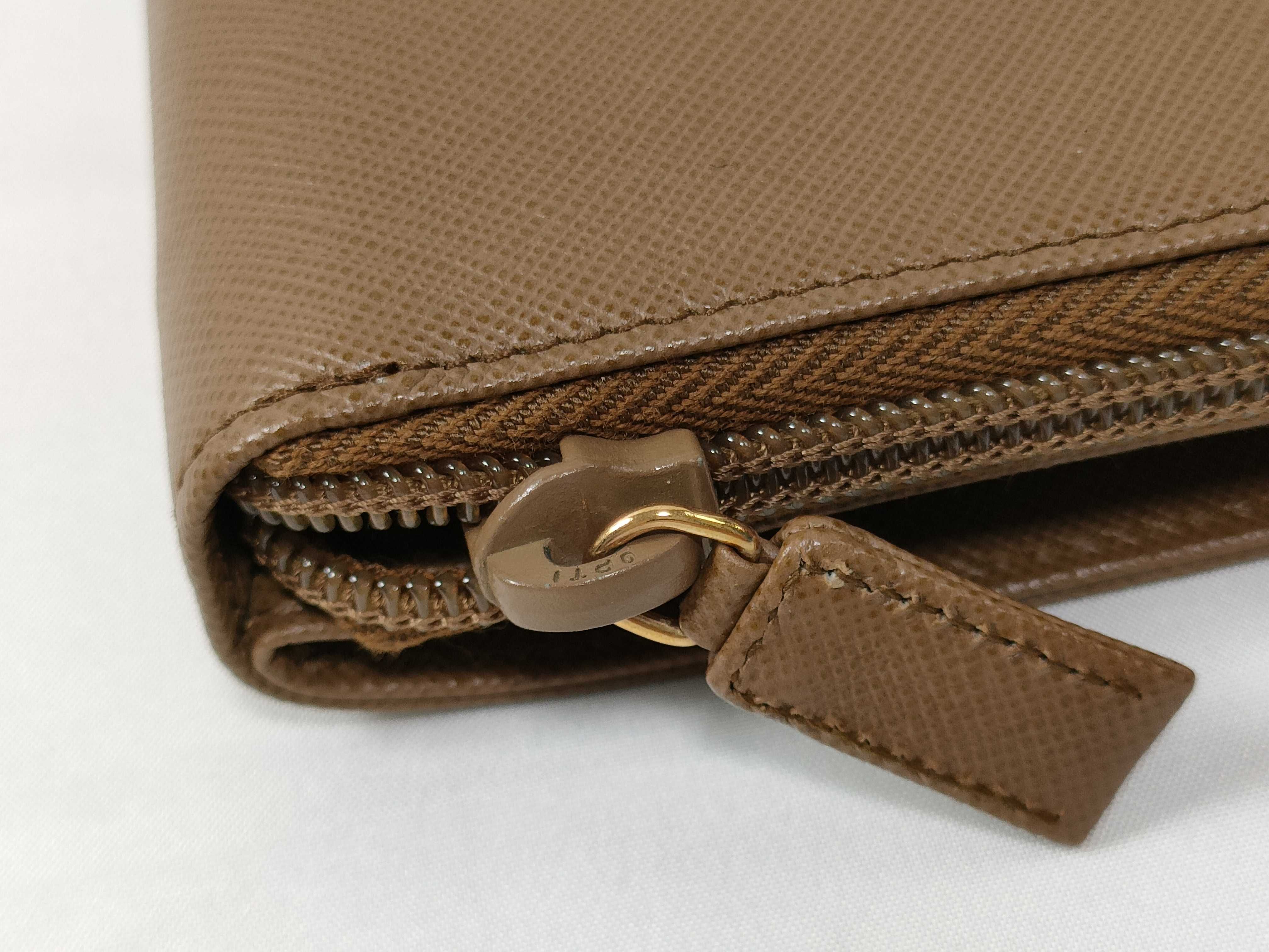 Saffiano / Folding Wallet / Leather Wallet — view 5