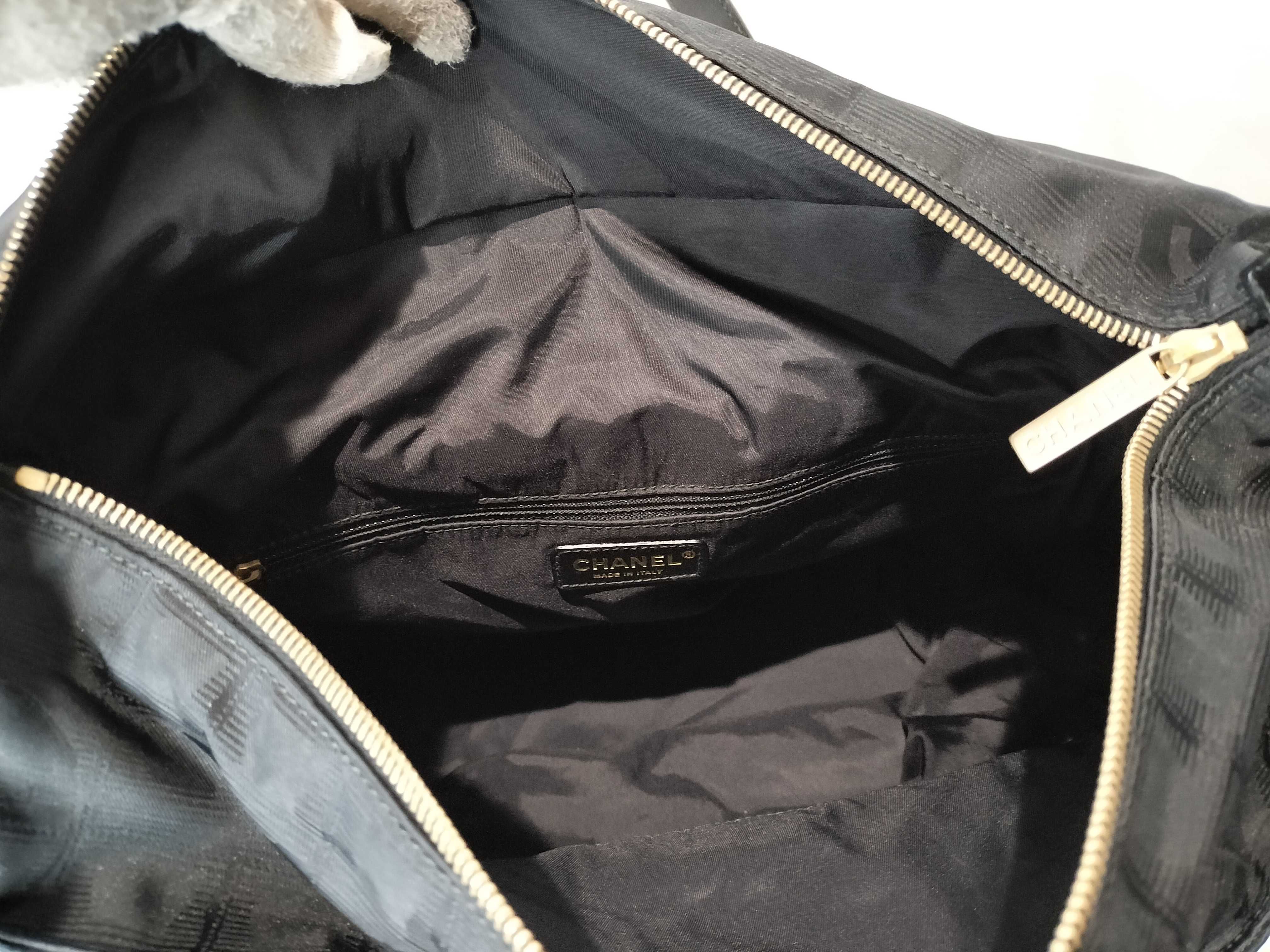 New Travel Line Tote Bag — view 9