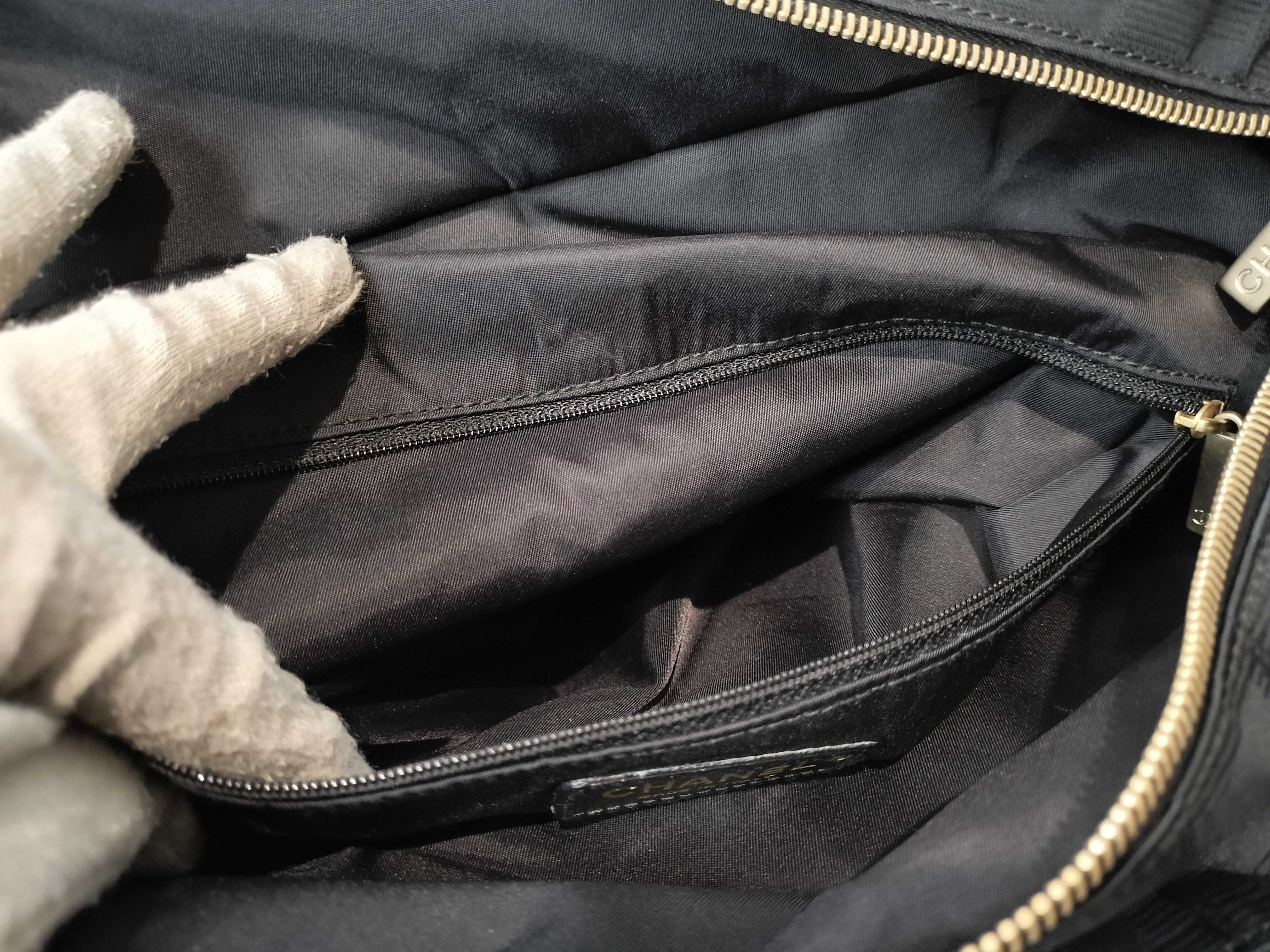 New Travel Line Tote Bag — view 10