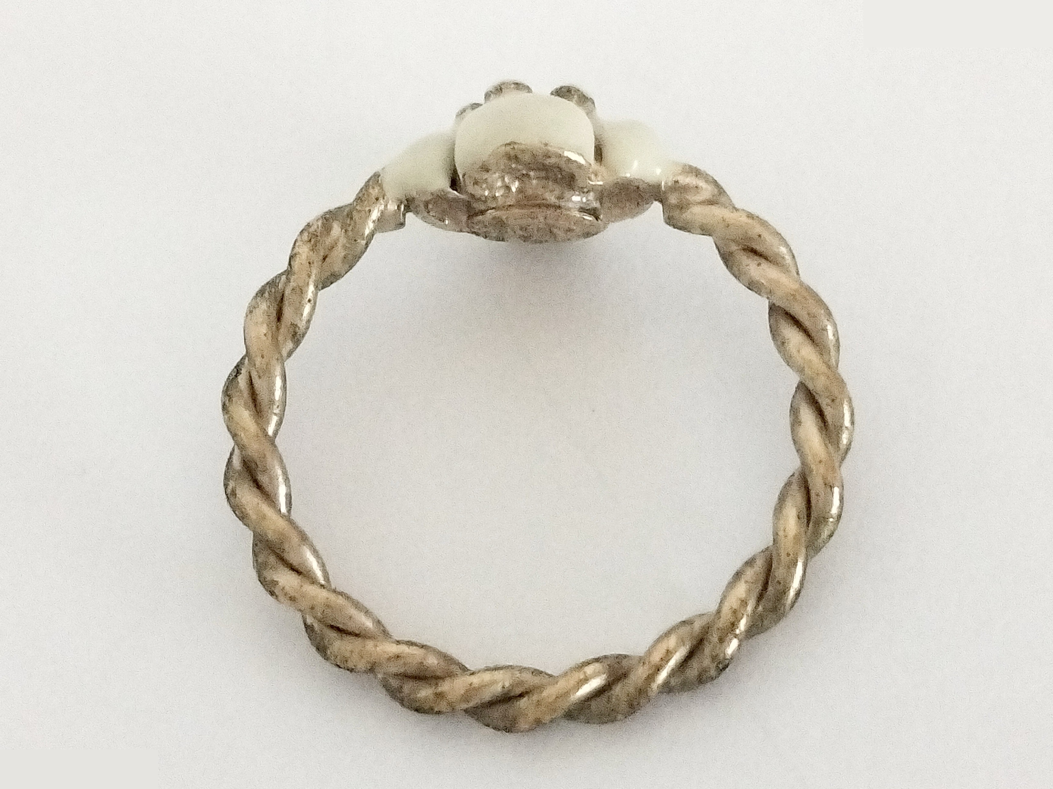 Camellia gold ring #9 — view 3