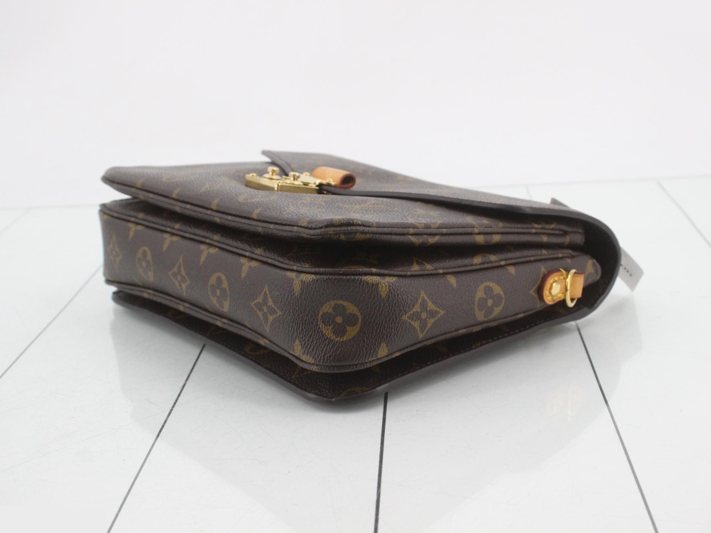Monogram Pochette Metis MM 2-Way Handbag — view 6