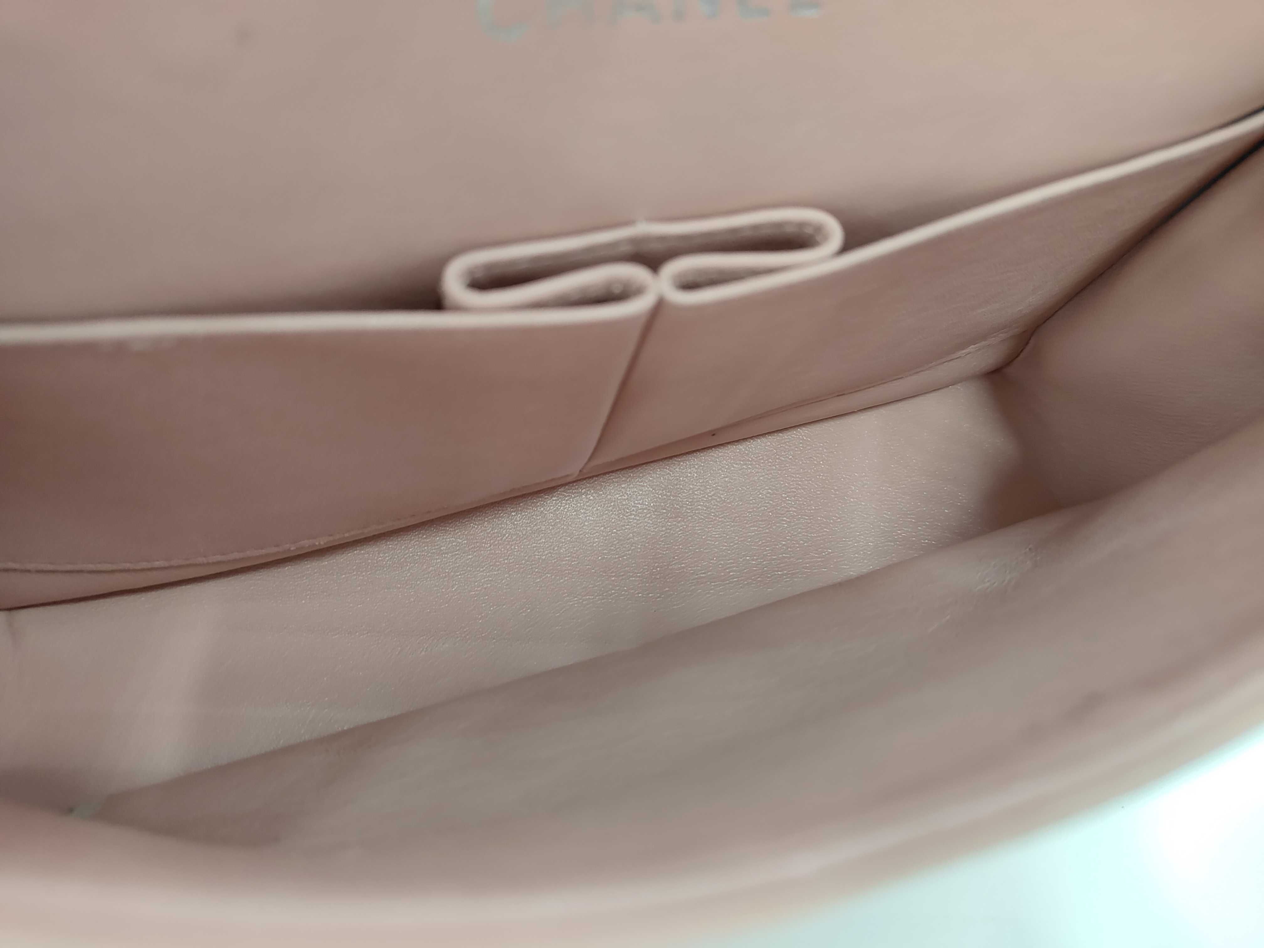 Matelassé 25 Double Flap Lambskin Shoulder Bag, Pink, Silver Hardware, with Original Seal, Item Number 5355583 — view 9