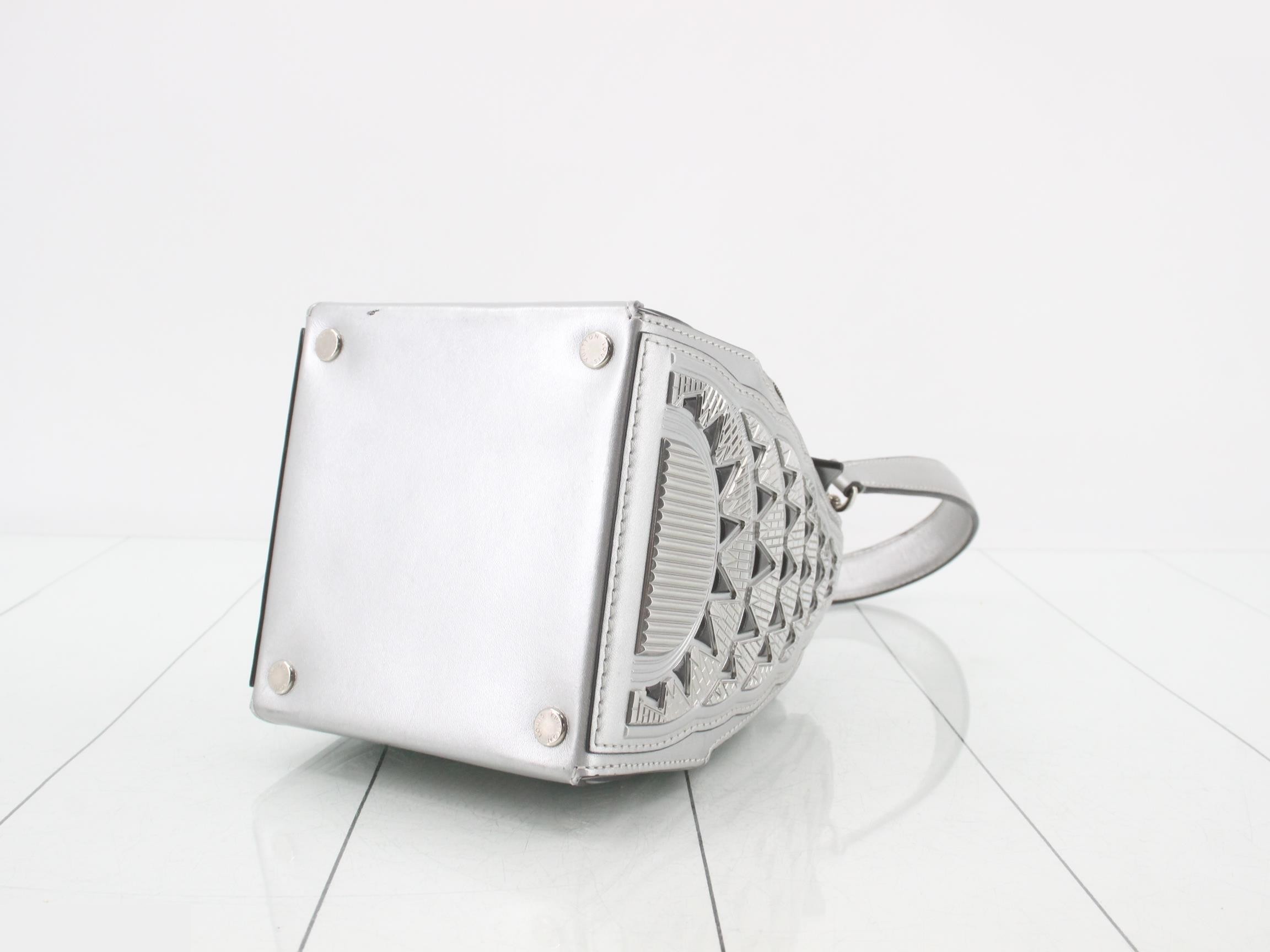 LV handbag — view 6