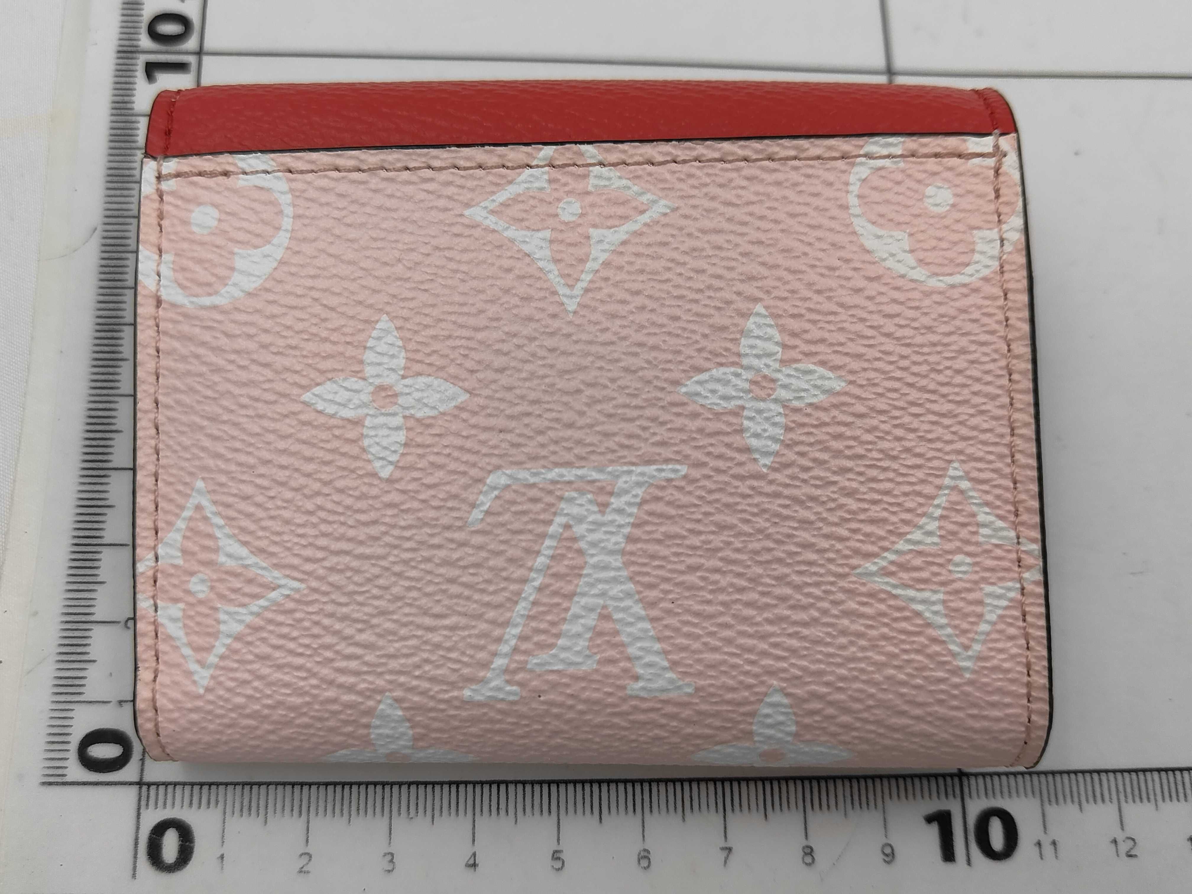Monogram Giant Portefeuille Zoe M67641 Fold Wallet — view 2