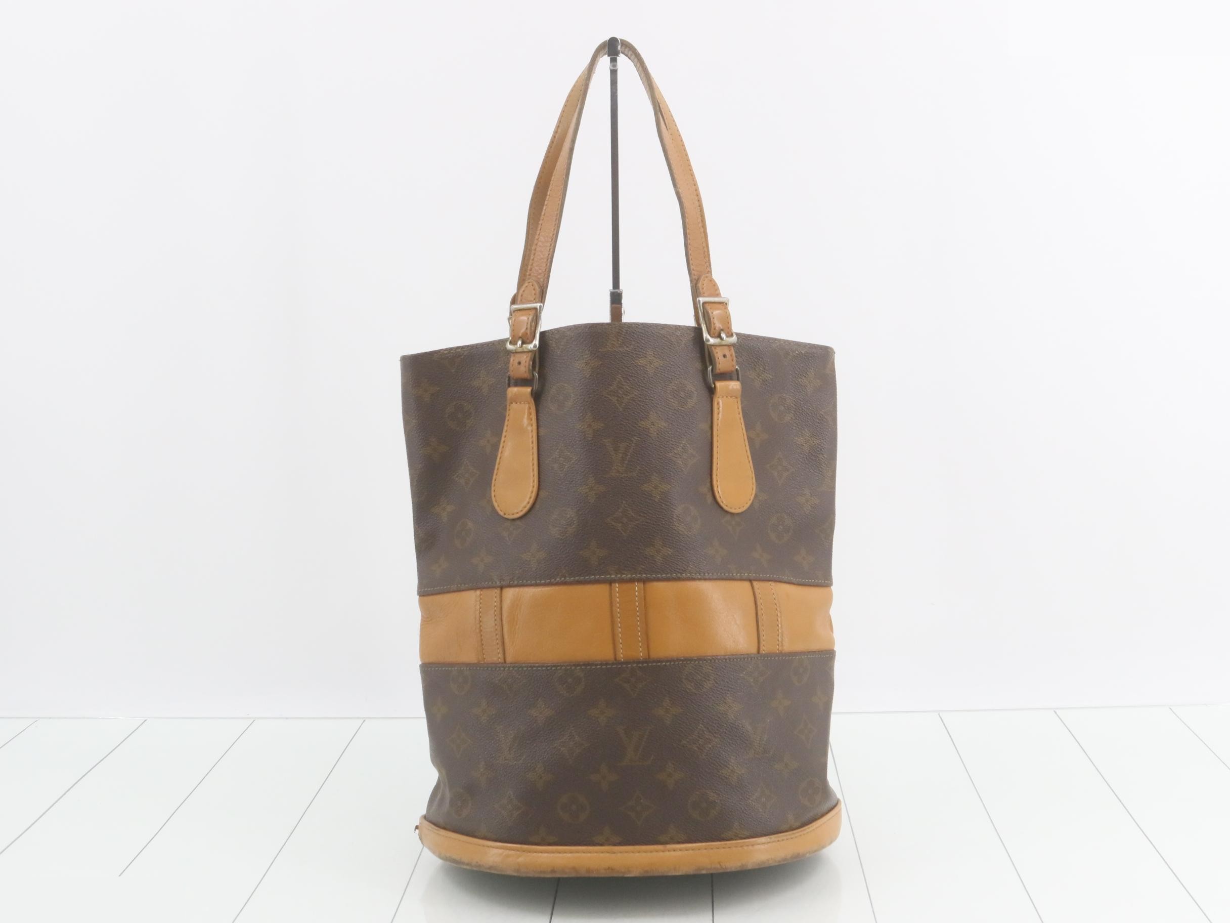 USA Limited Edition Bucket GM Tote Bag — view 2