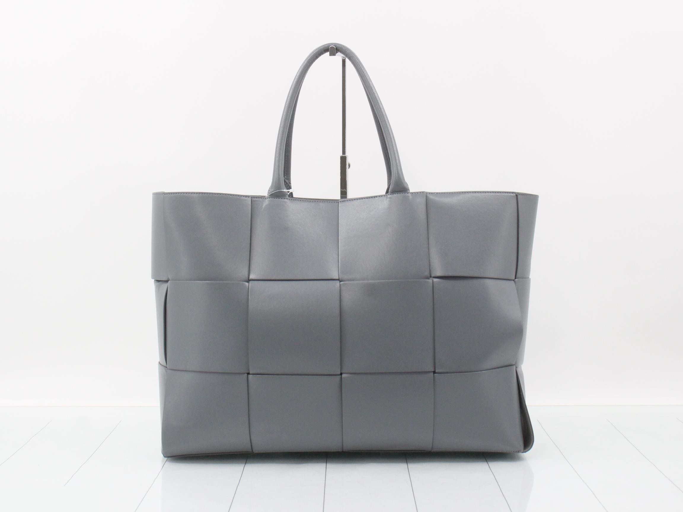 Large Arcot Tote Bag Leather Tote Bag — view 2