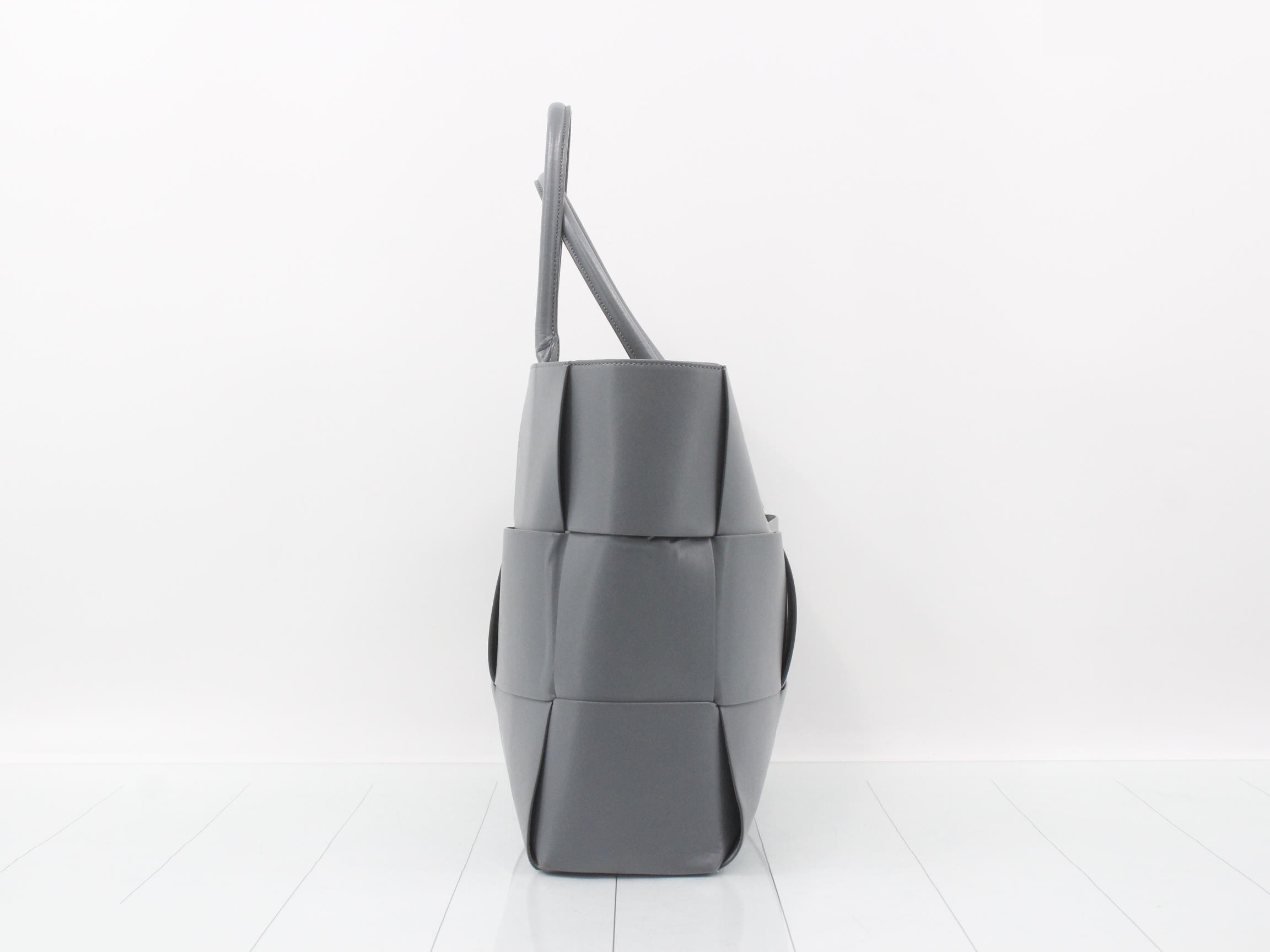 Large Arcot Tote Bag Leather Tote Bag — view 3