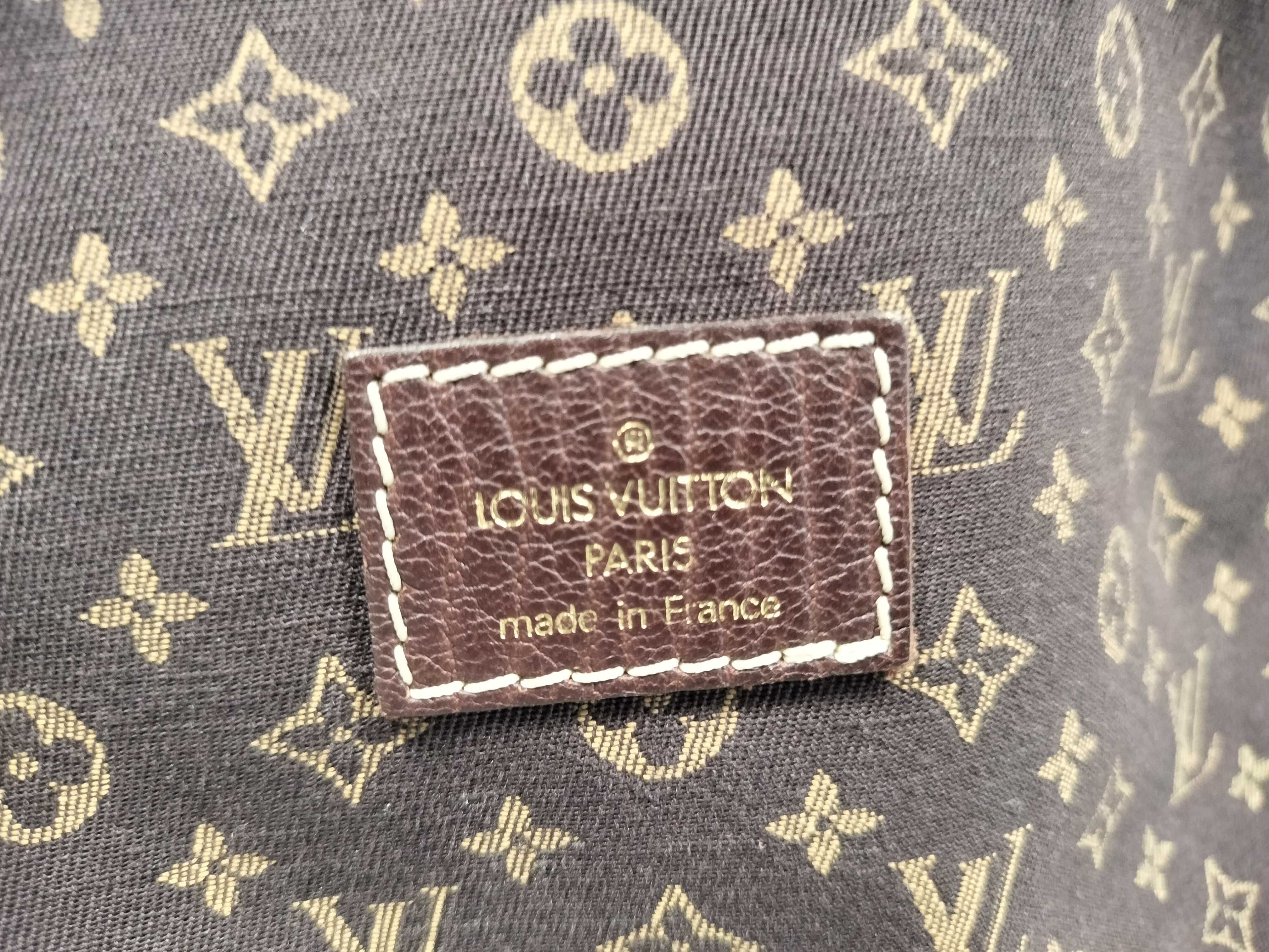 Monogram Mini Lin Saumur Shoulder Bag, no tears expected. Price: 50,000-52,000 yen. — view 11
