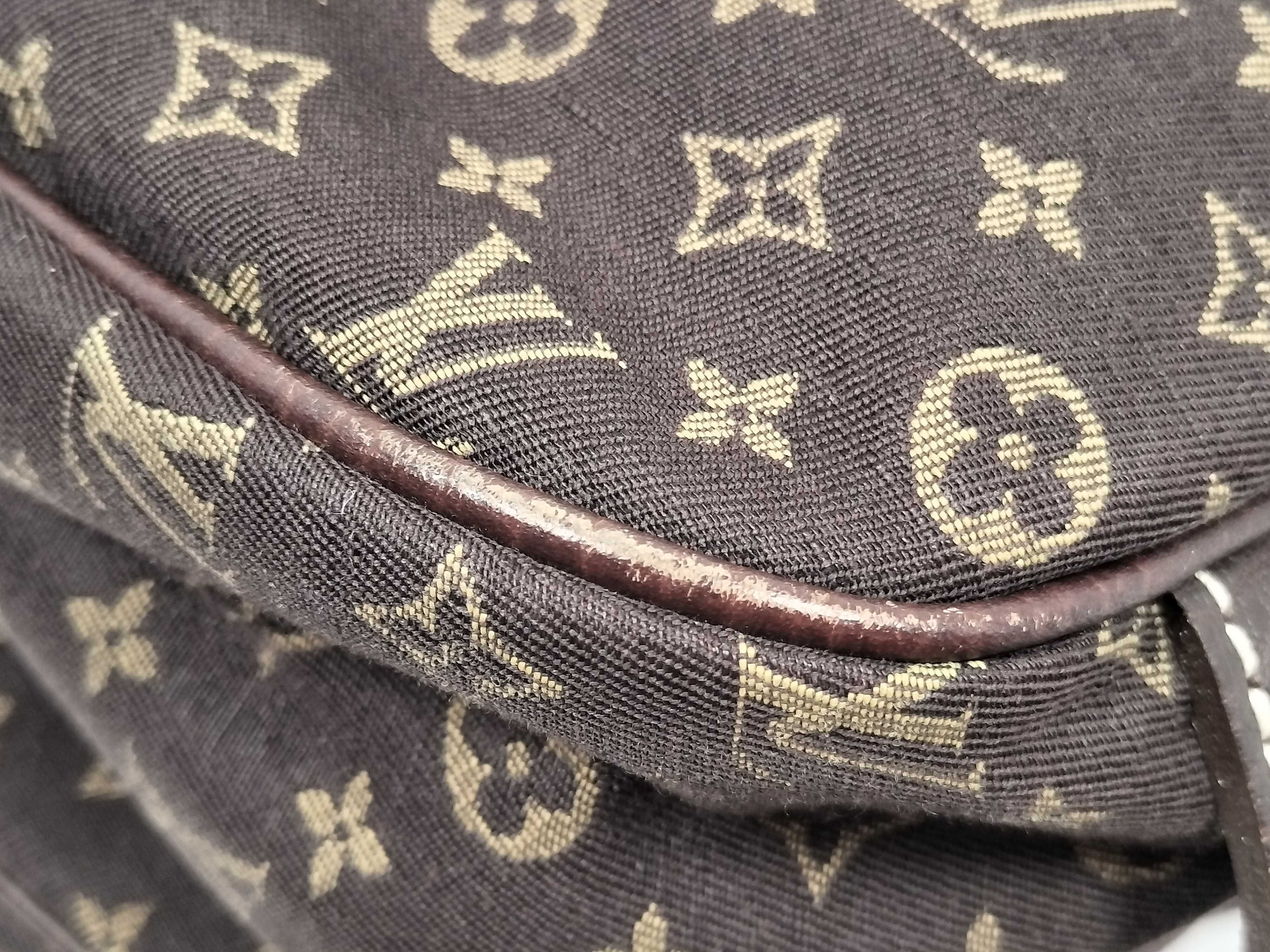 Monogram Mini Lin Saumur Shoulder Bag, no tears expected. Price: 50,000-52,000 yen. — view 6