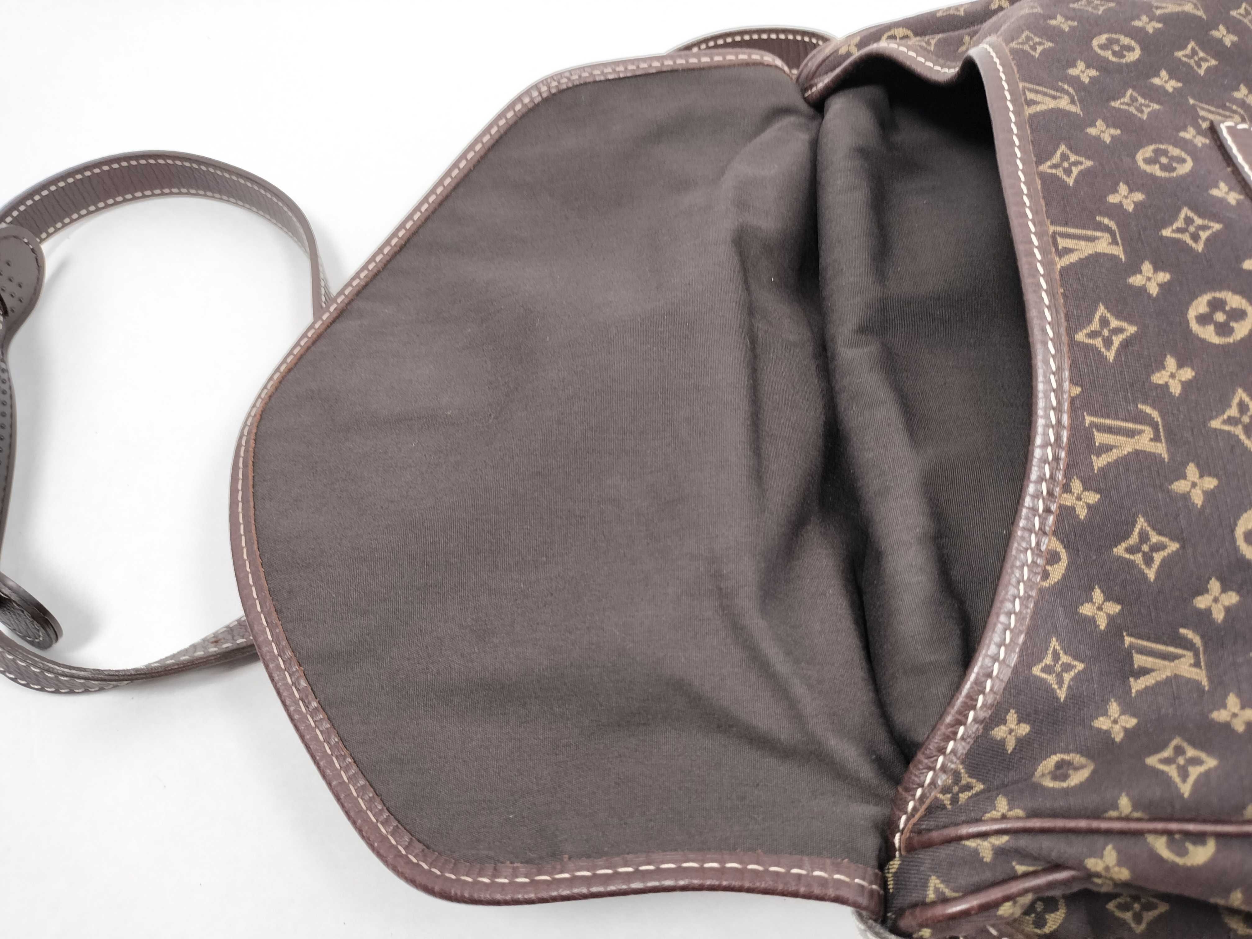 Monogram Mini Lin Saumur Shoulder Bag, no tears expected. Price: 50,000-52,000 yen. — view 8