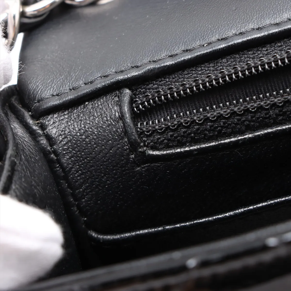 Mini Matelasse 17 Patent Leather Single Flap Single Chain Bag Black Silver Hardware 20453895 20th Series A35200 — view 11