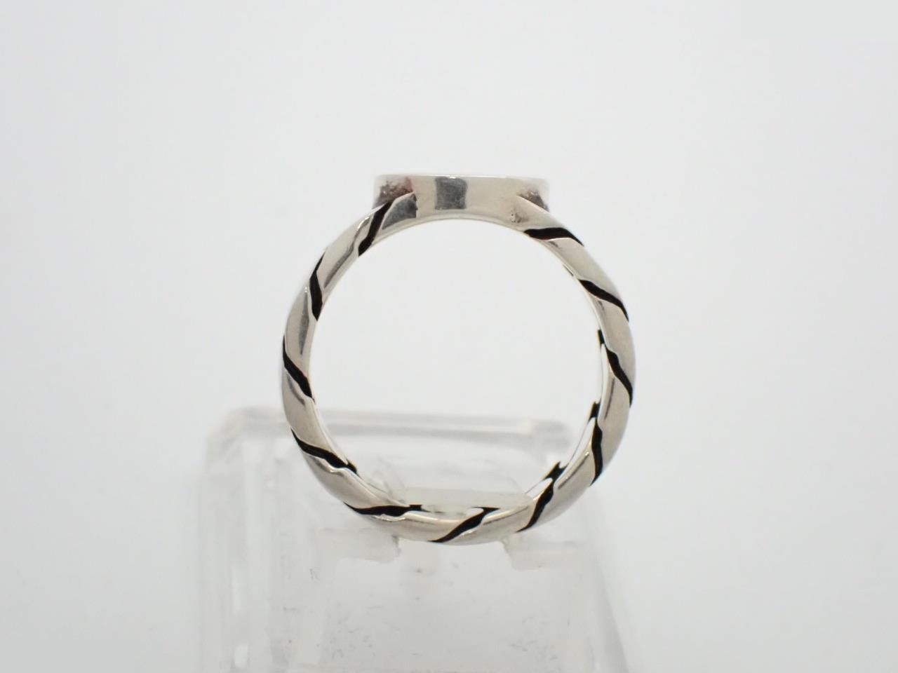Interlocking Ring Engraved 10 Actual Size #9 925/5.0g — view 3