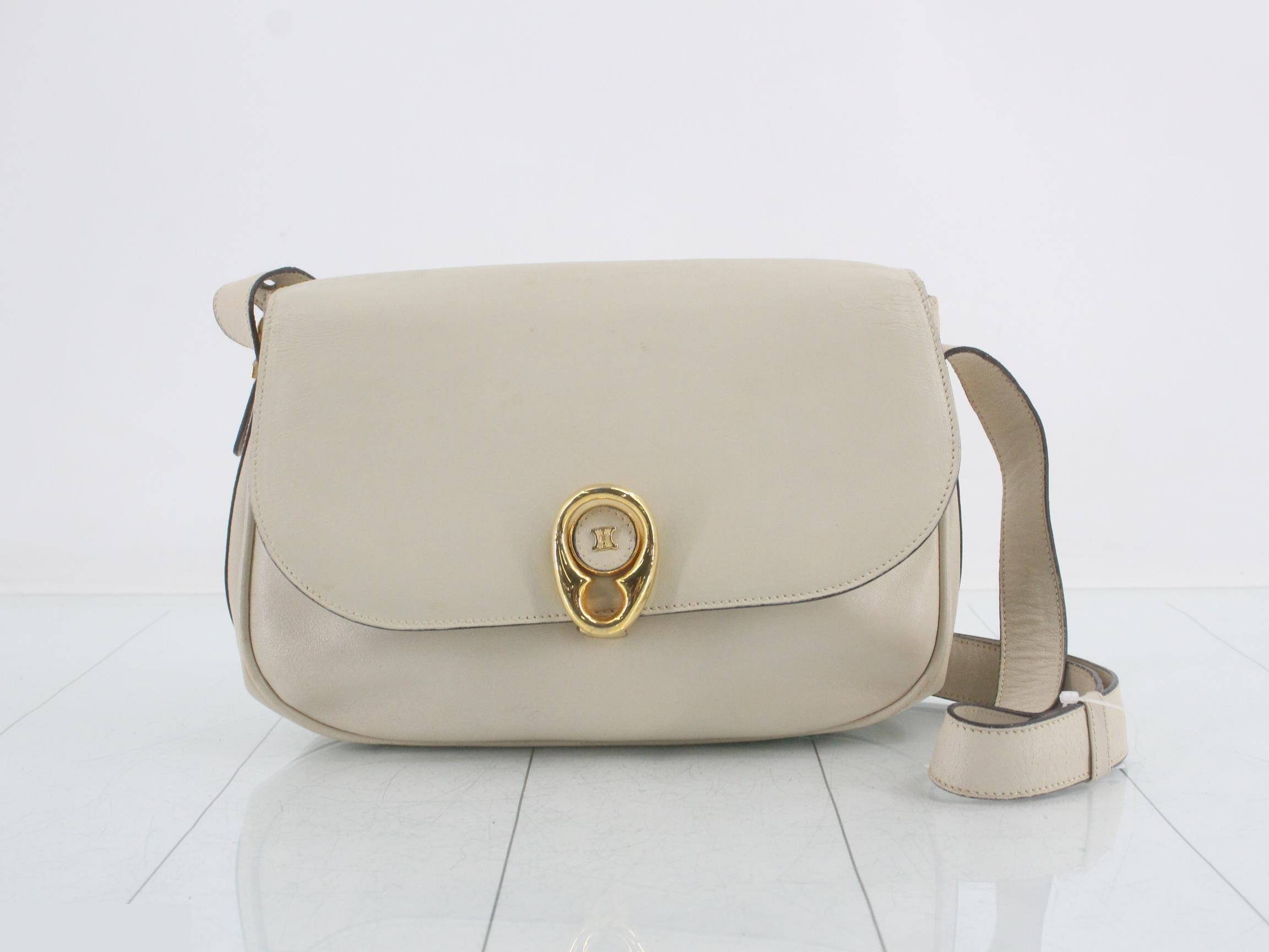 Triomphe leather