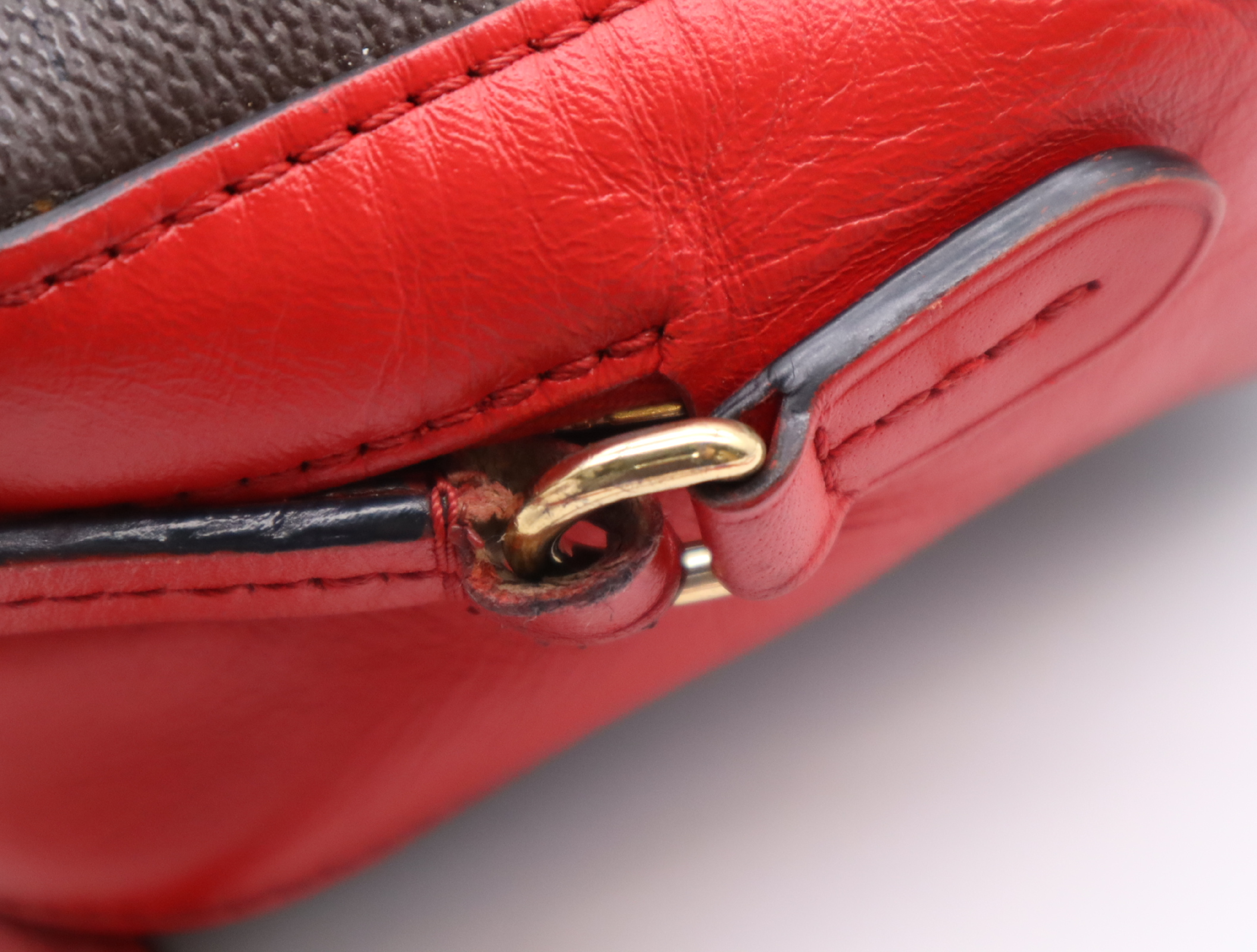 M43556 Monogram Saint-Onge Coquelicot Brown x Red Shoulder Bag — view 11