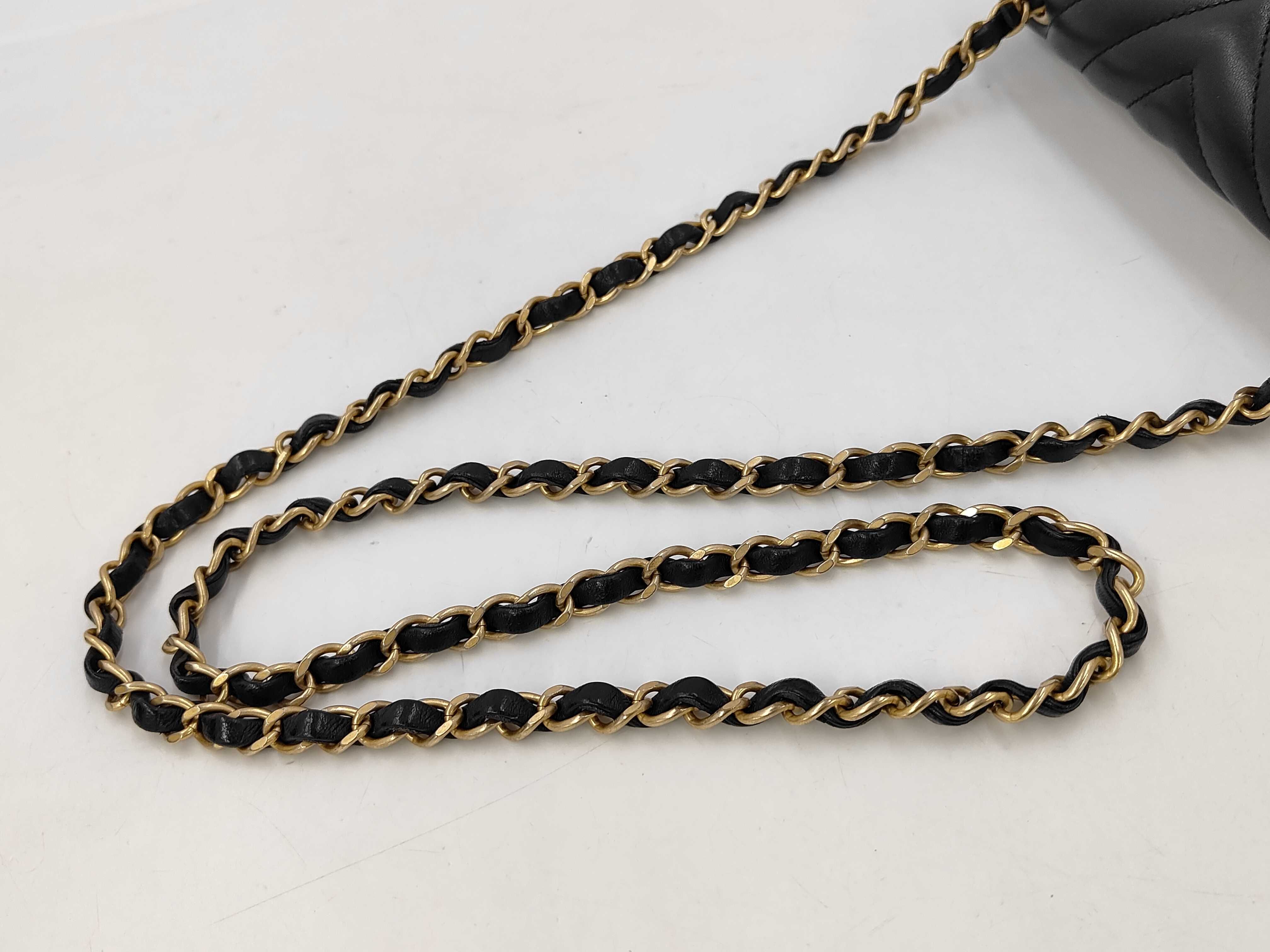 Matelassé 20 V-stitch Chevron Lambskin Gold Hardware Chain Shoulder Bag, Serial Number 28, Black Shoulder Bag — view 3