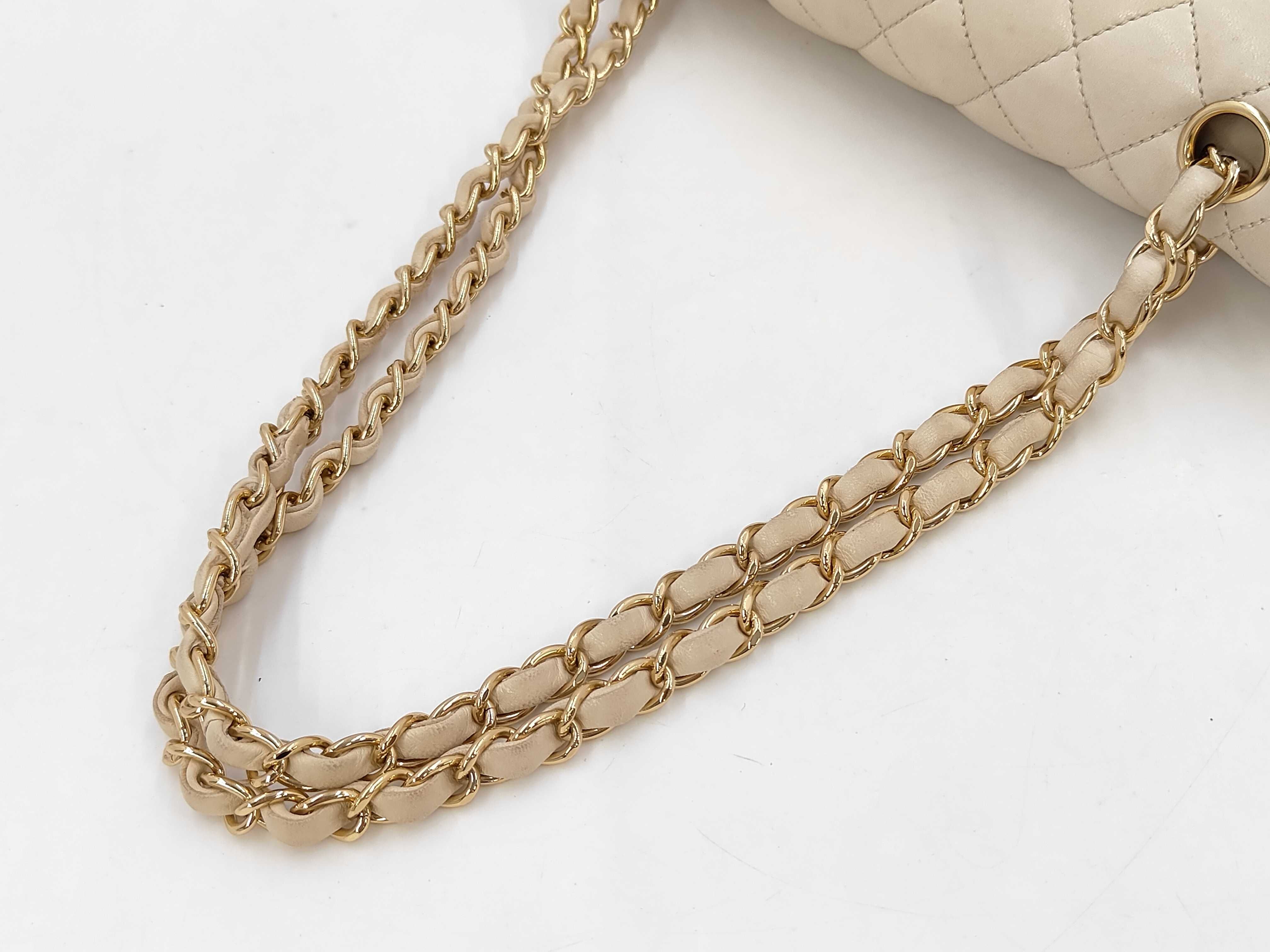 Lambskin Matelassé 25 WW (Serial No. 9) Beige Shoulder Bag with Gold Hardware — view 5
