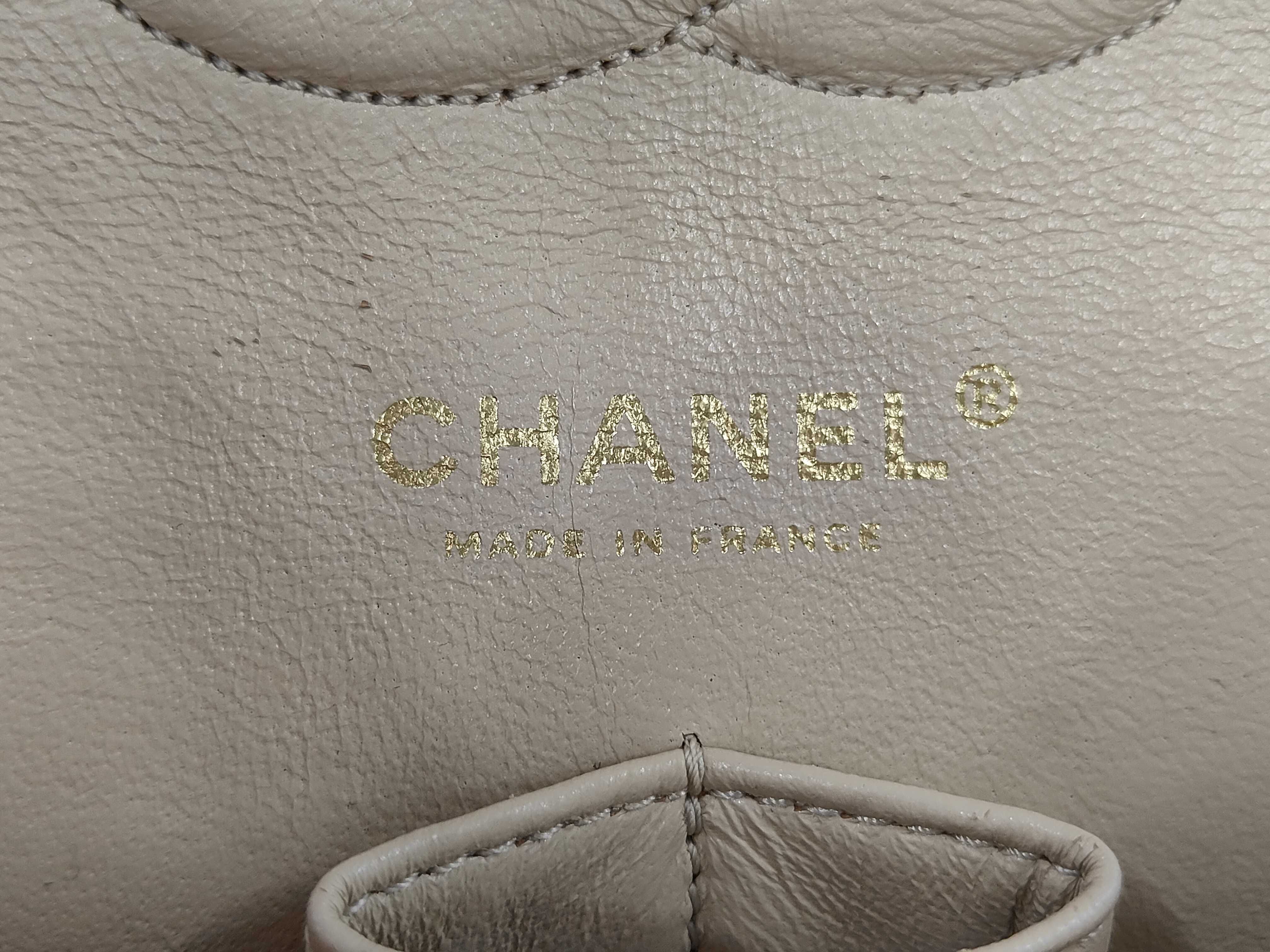 Lambskin Matelassé 25 WW (Serial No. 9) Beige Shoulder Bag with Gold Hardware — view 10