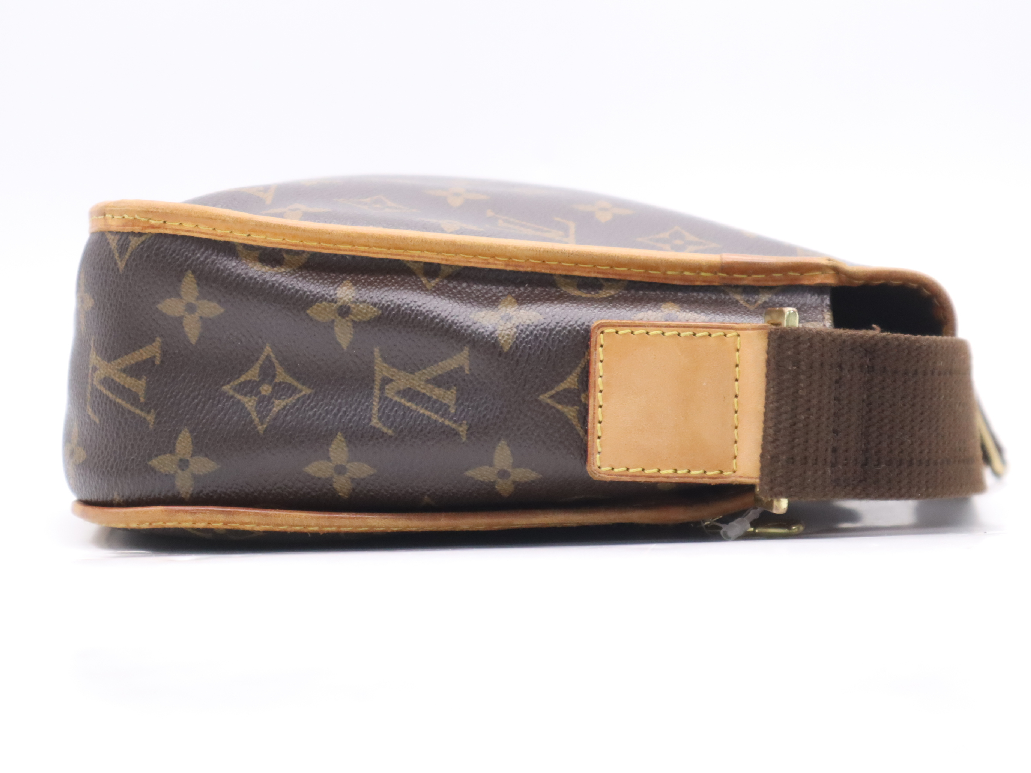 M40106 Monogram Messenger Bosphore PM Shoulder Bag — view 5