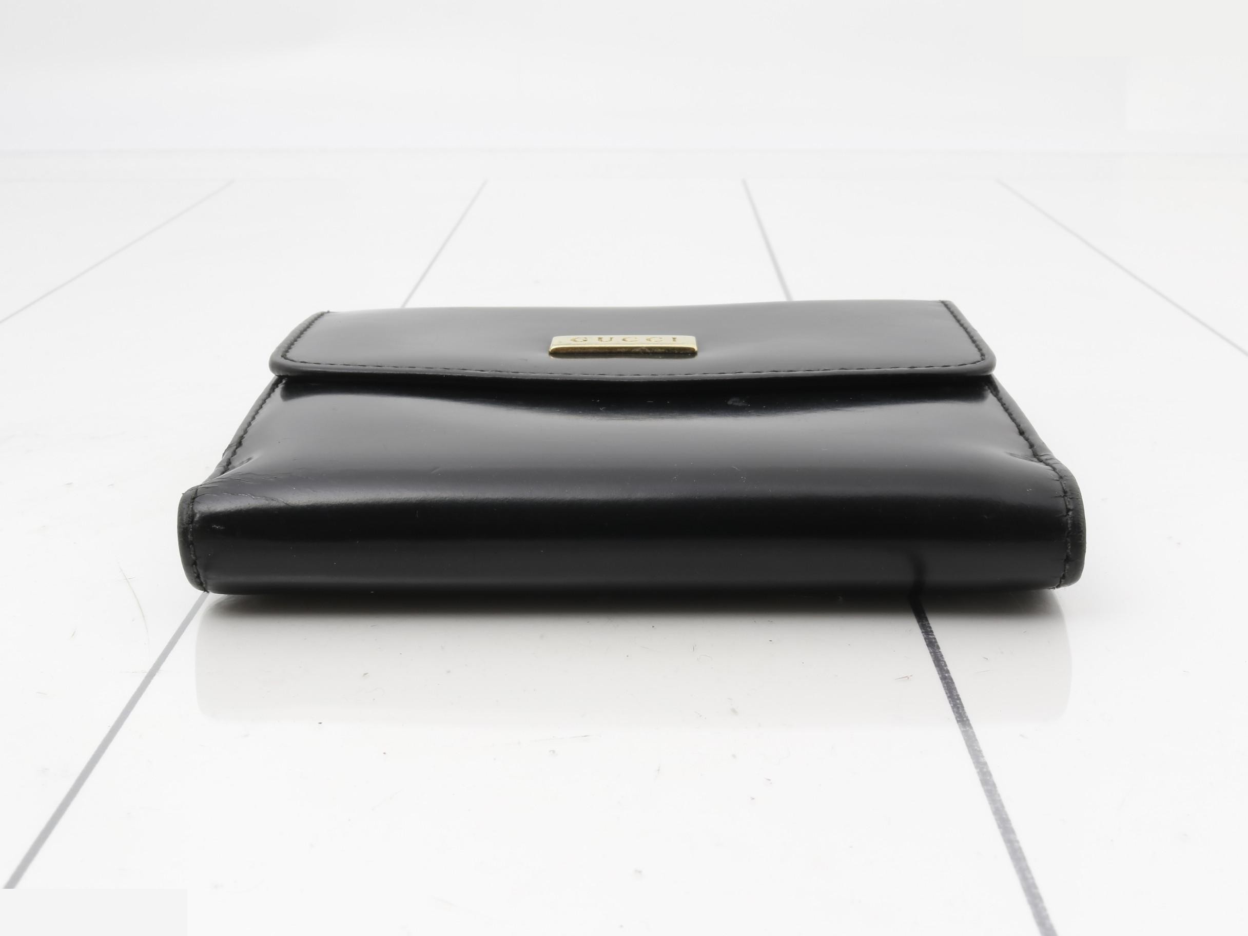 wallet — view 3
