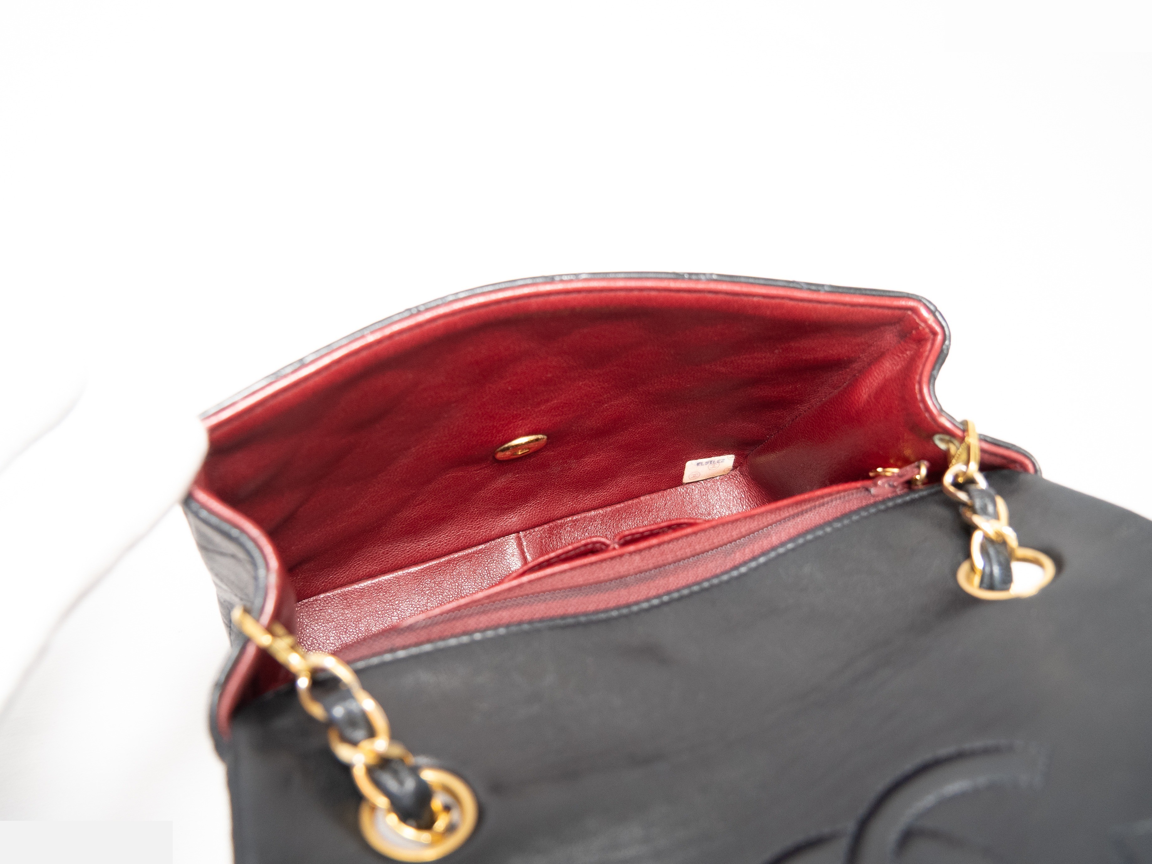 Matelassé 20 Seal Lambskin Black — view 11