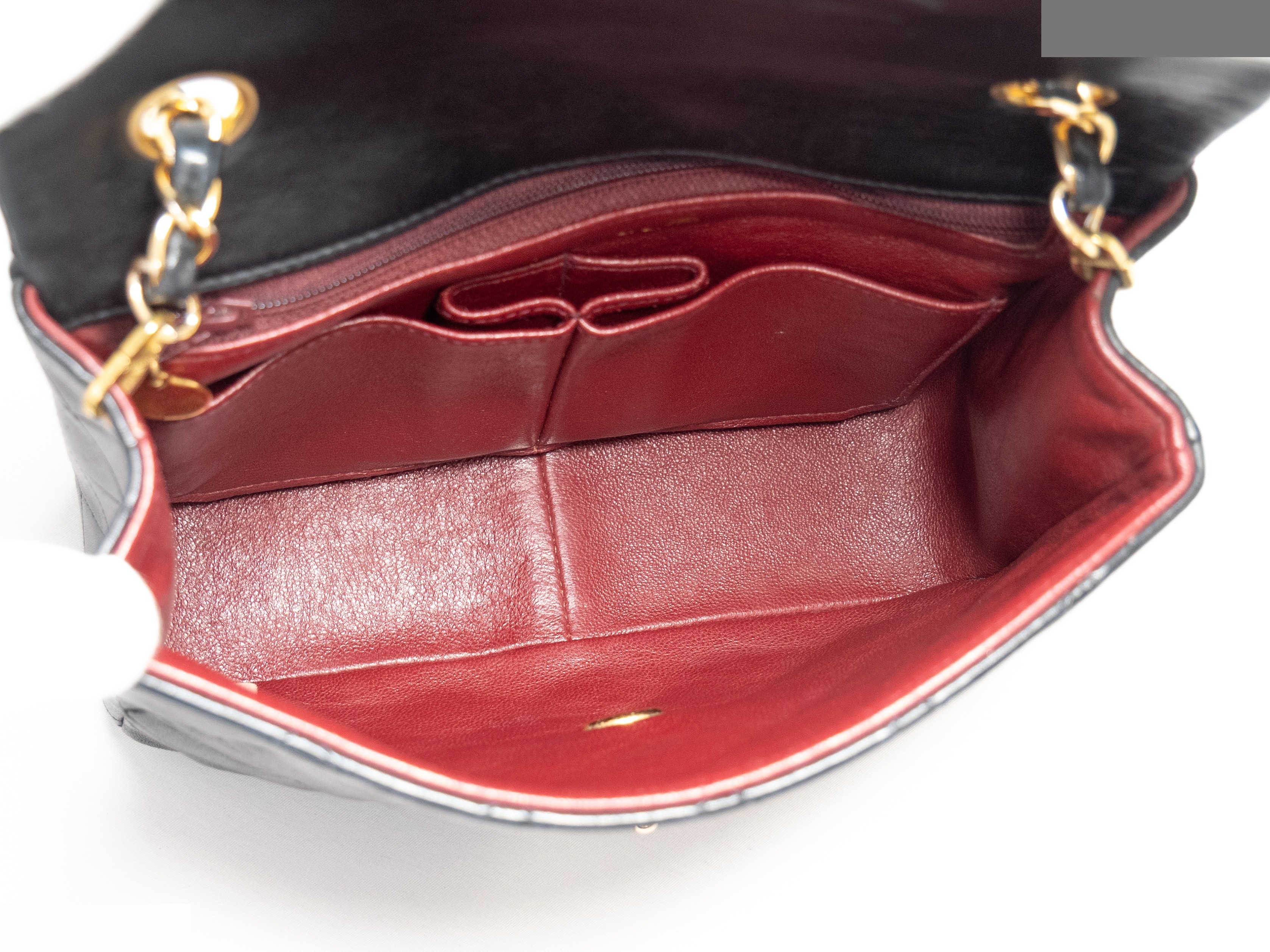 Matelassé 20 Seal Lambskin Black — view 8