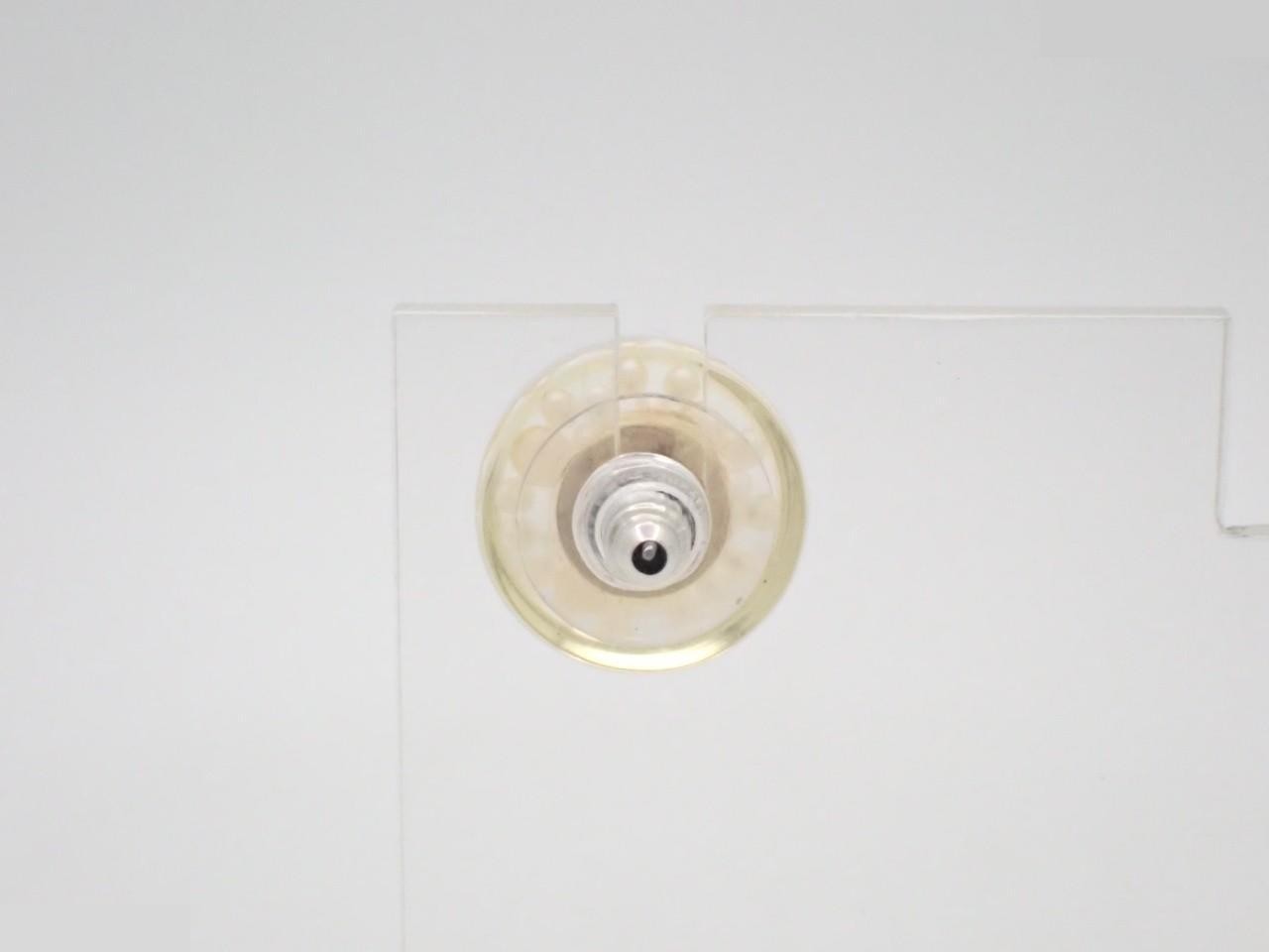 One earring only — view 2