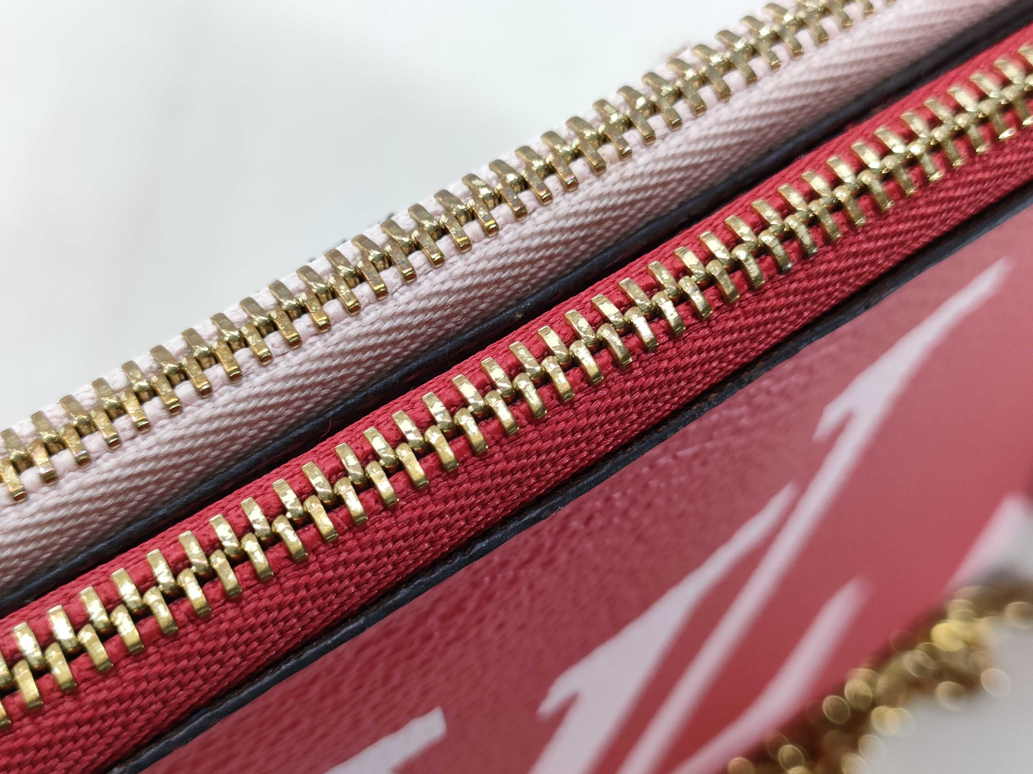 Chain Shoulder Bag — view 8
