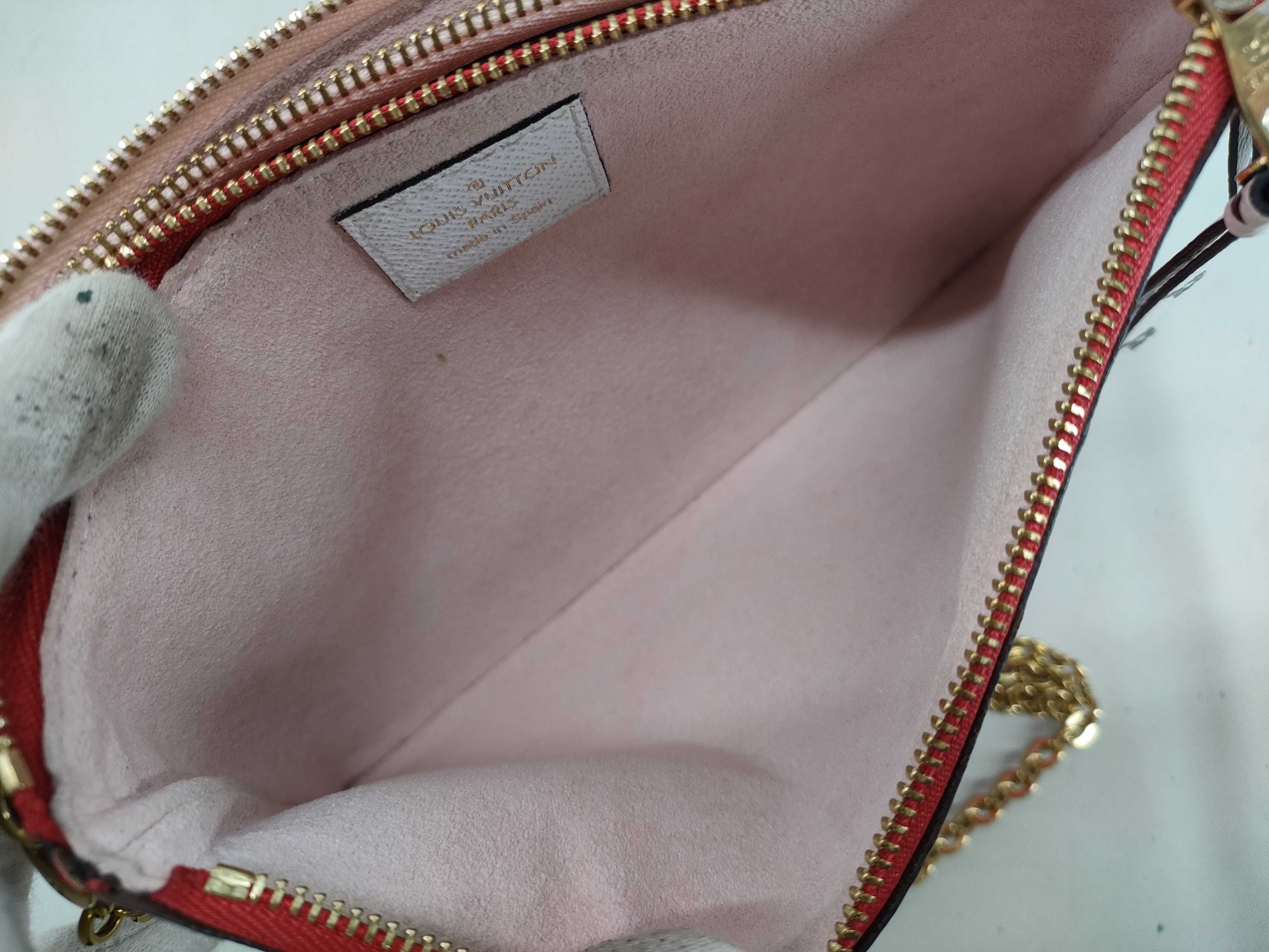 Chain Shoulder Bag — view 10