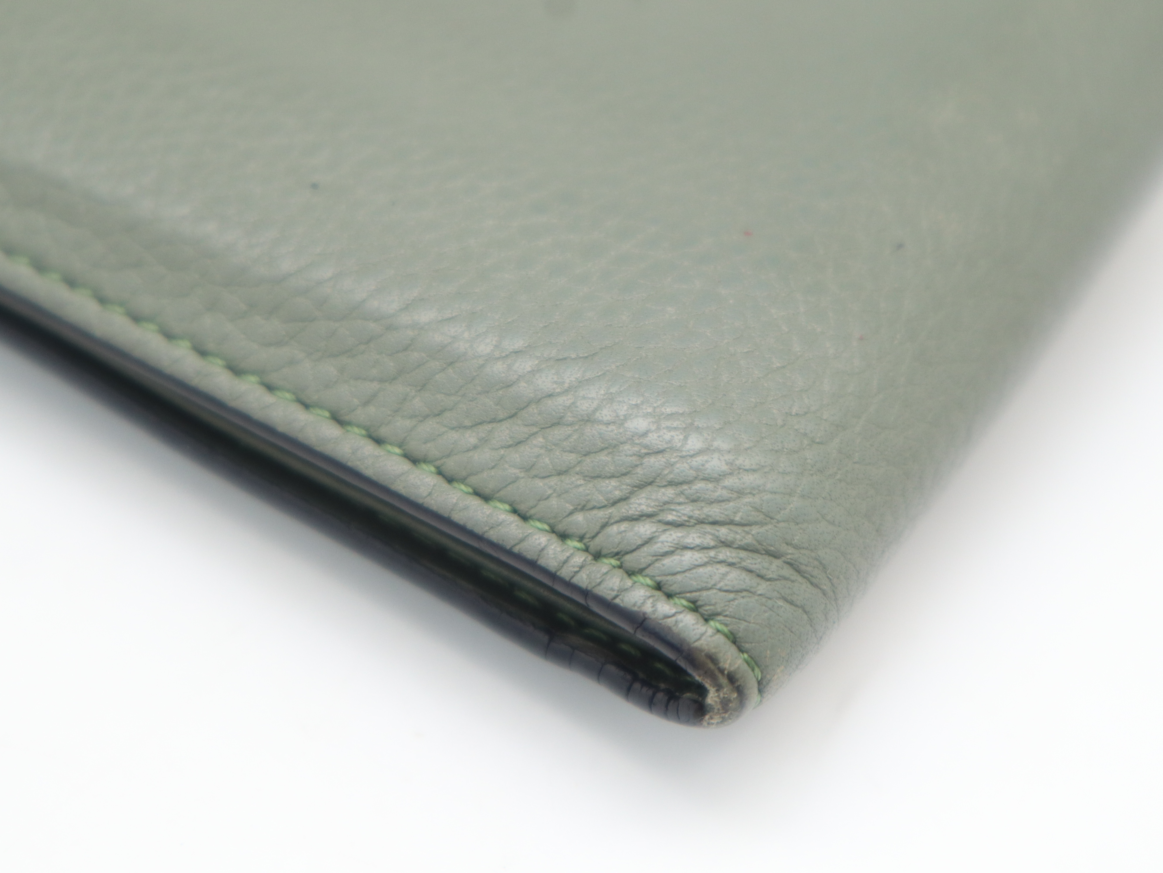 Bifold Leather Wallet, Khaki, with Box and Dust Bag. — view 8