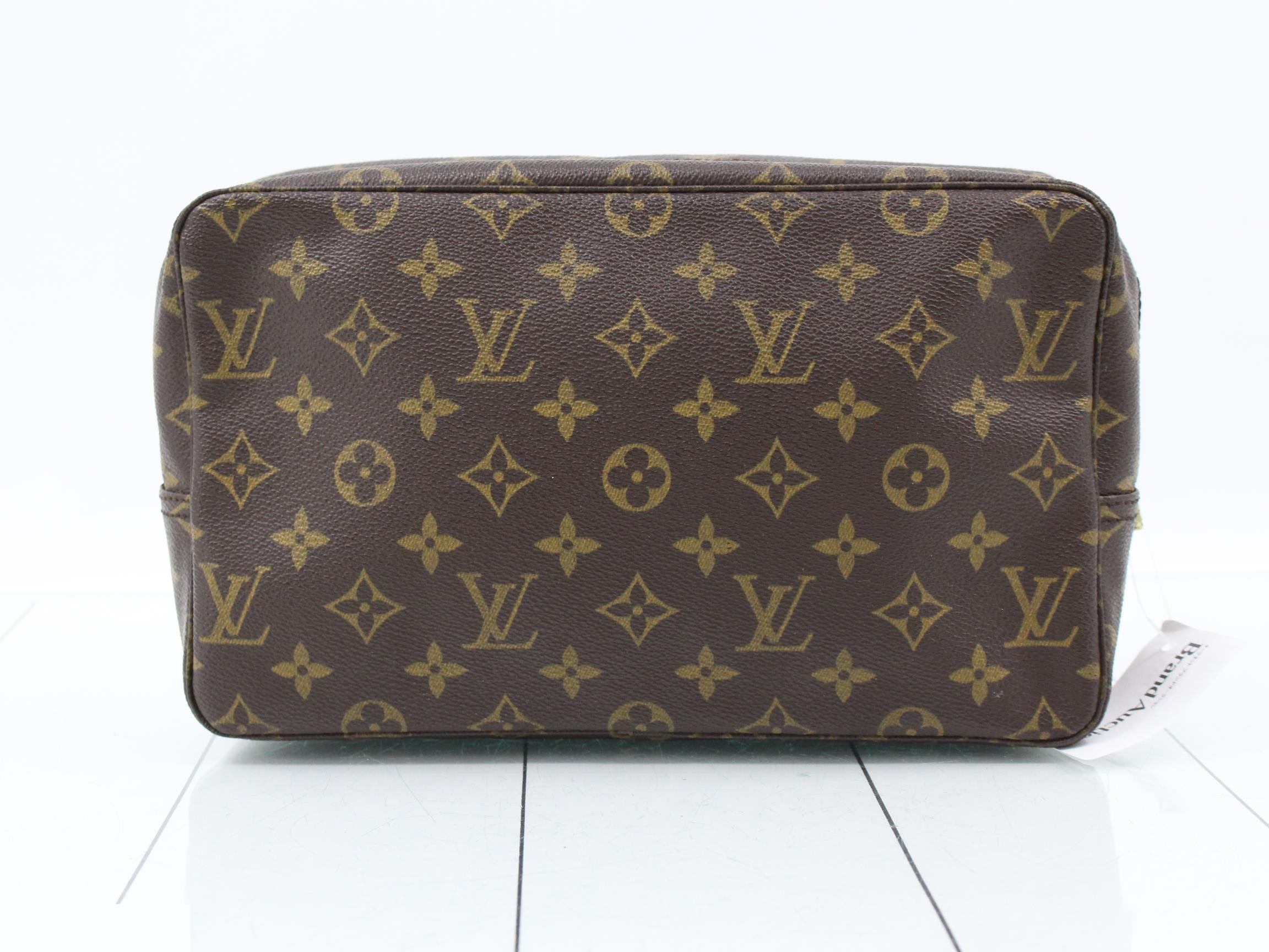 M47522 Truth Toilette 28 852 W27 H16.5 D8 — view 2