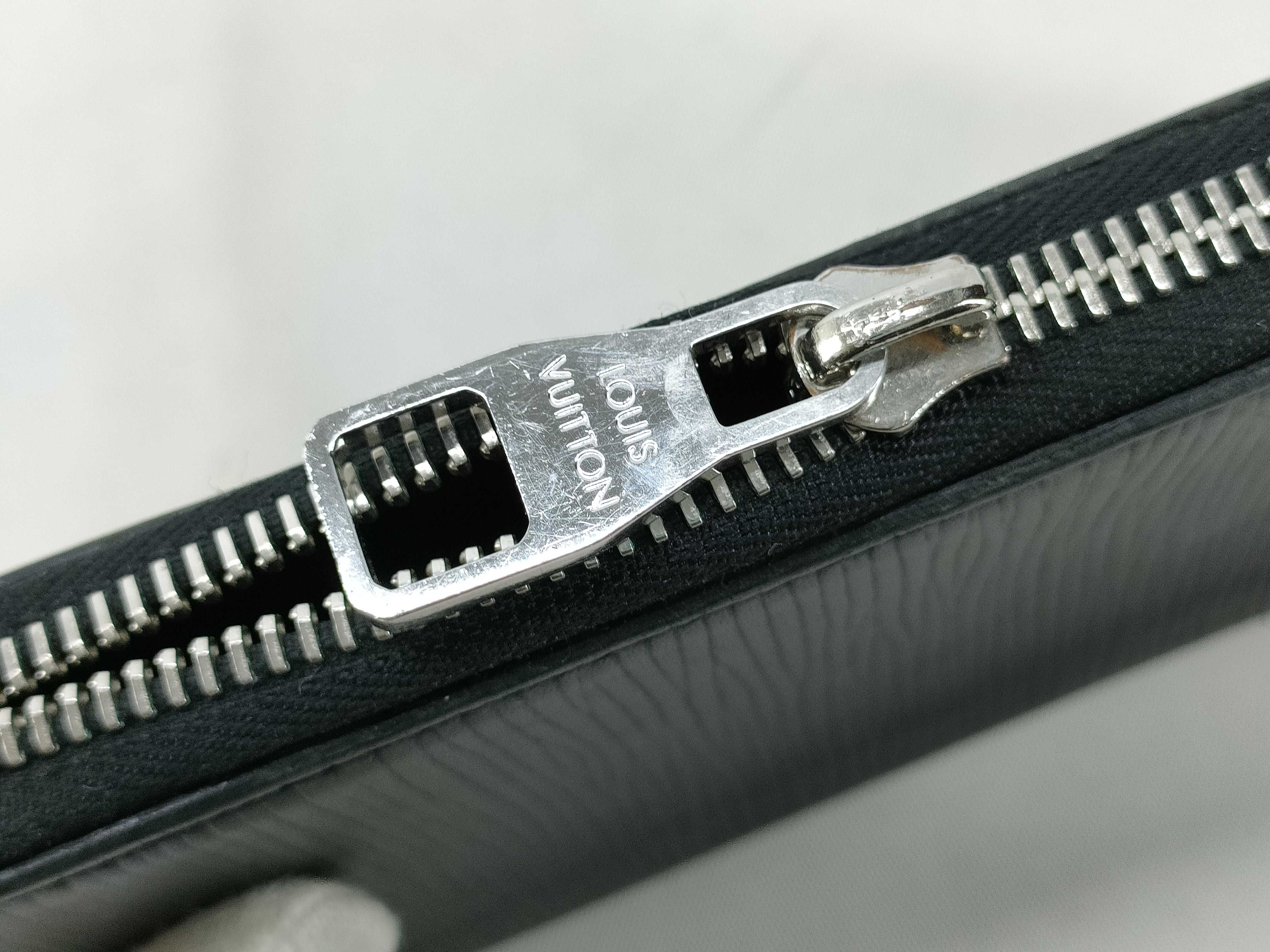 Epi Vuitton Epi Zippy Wallet Vertical Long Wallet CA11*6 Noir Wallet — view 8