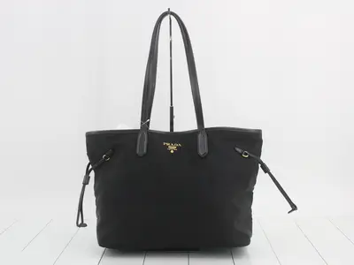 Other lines: Bags and tote bags