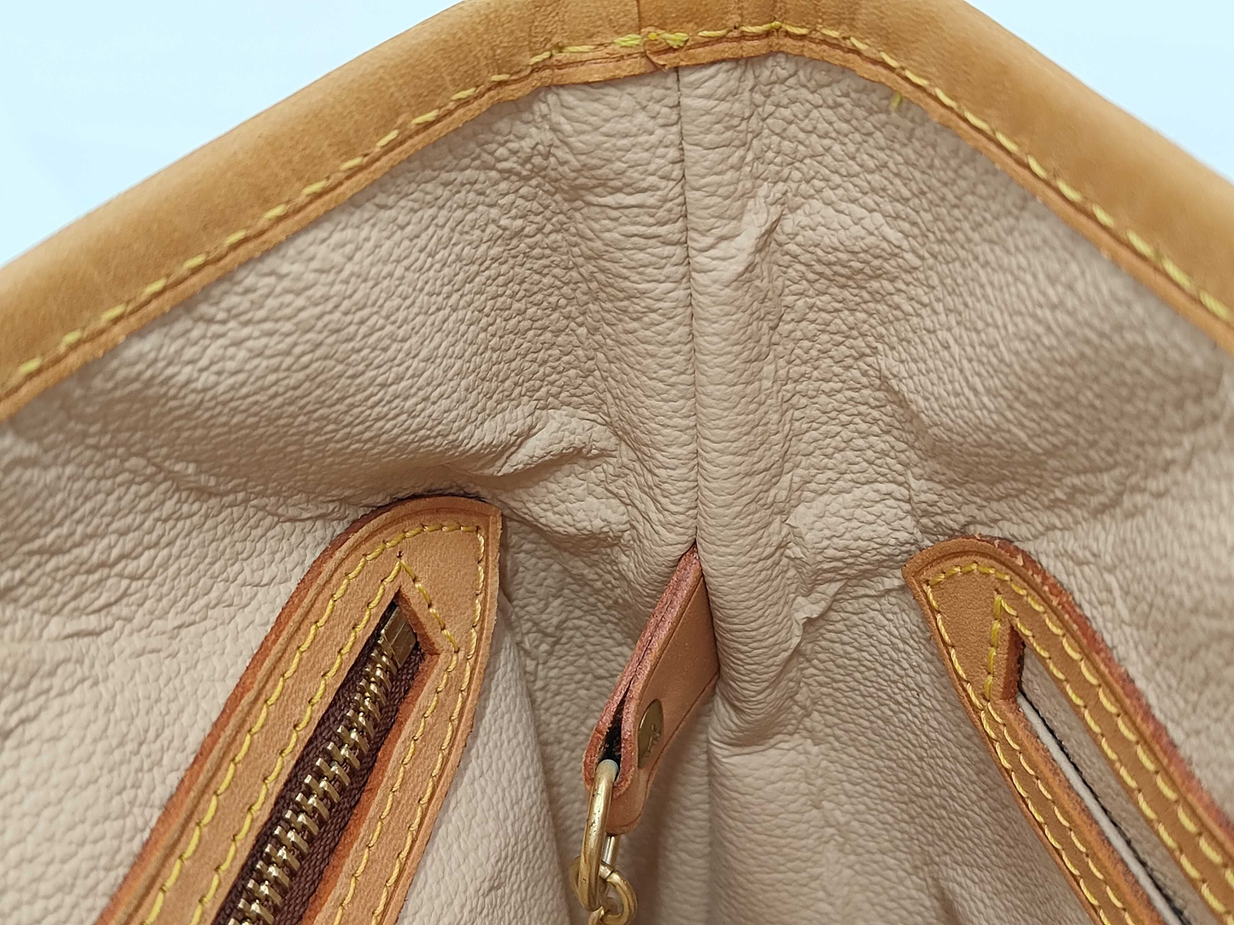 Monogram Bucket PM M42238 Handbag — view 10