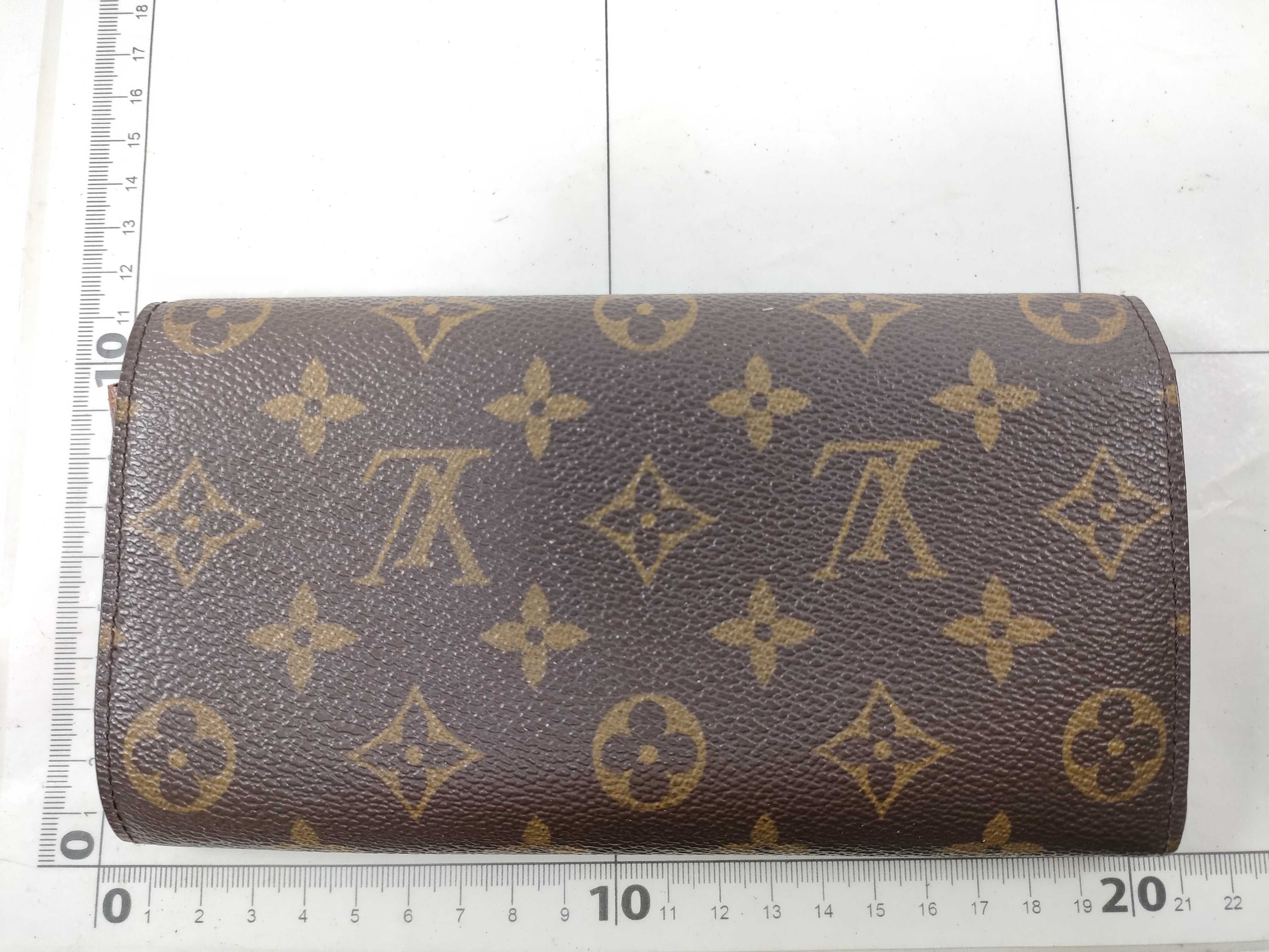 Monogram Louis Vuitton Monogram Old Portefeuille Sarah Wallet — view 2