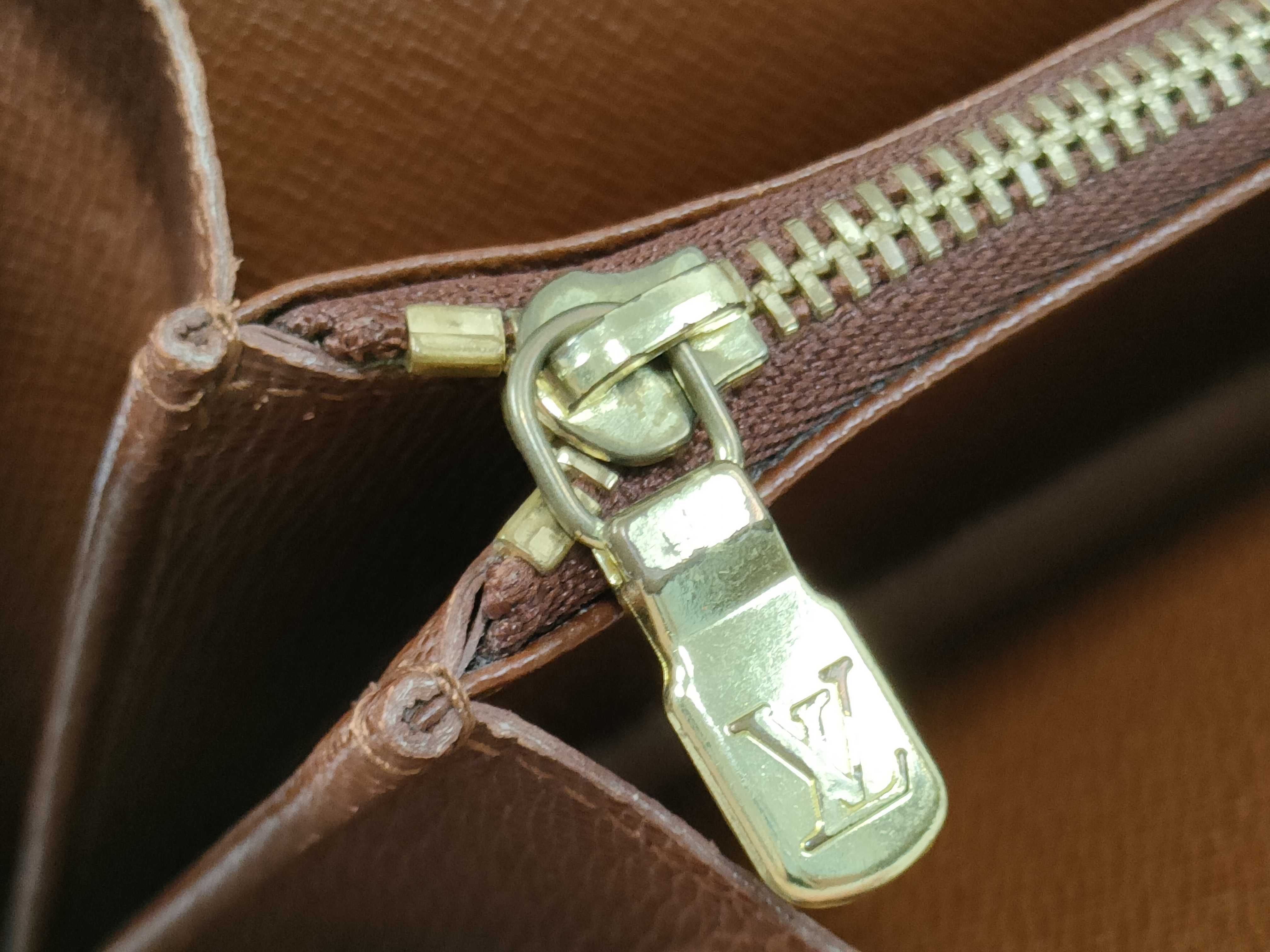 Monogram Louis Vuitton Monogram Old Portefeuille Sarah Wallet — view 12