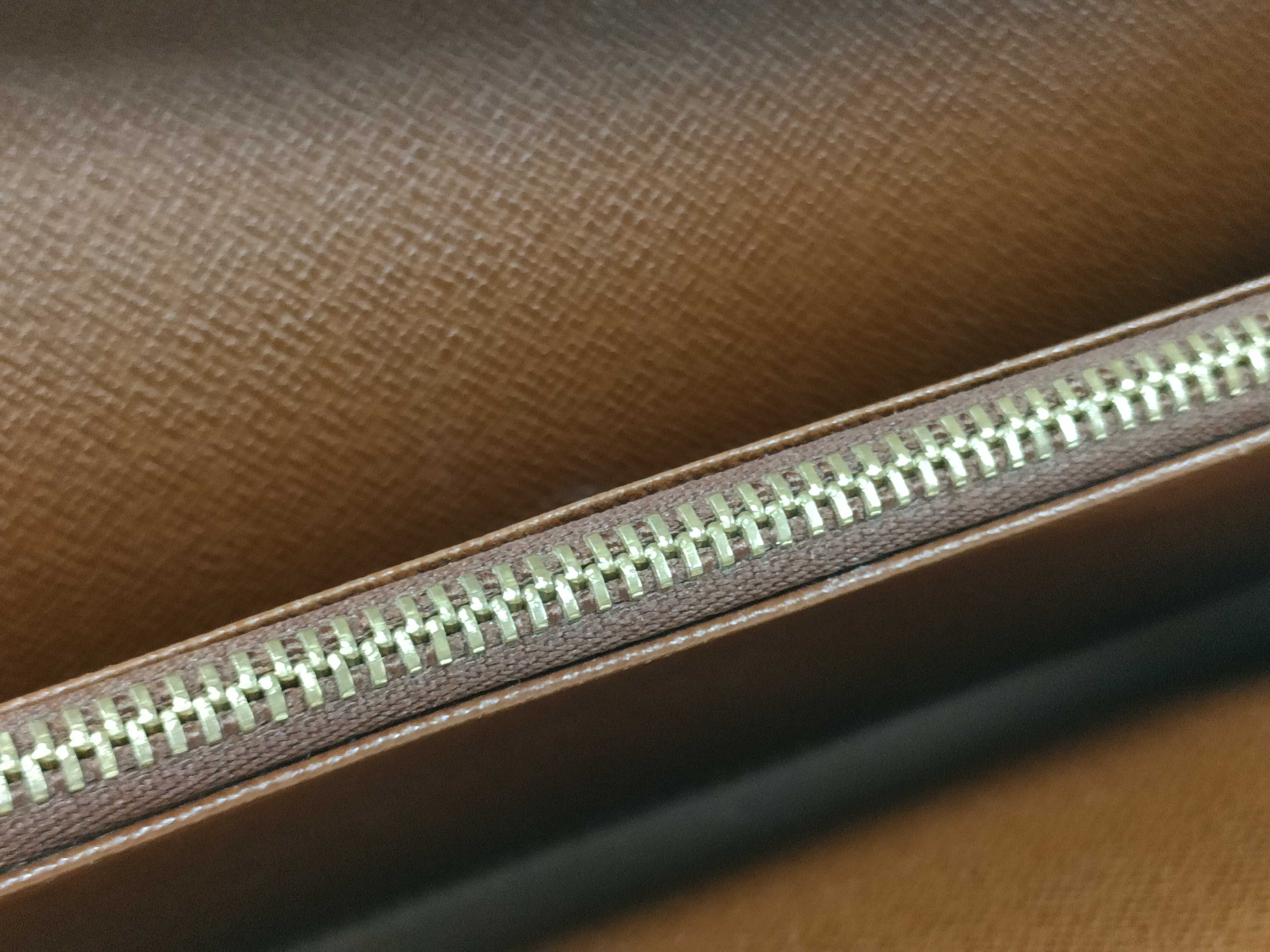 Monogram Louis Vuitton Monogram Old Portefeuille Sarah Wallet — view 13