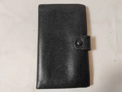 Caviar Skin Coco Mark/Clasp Bi-fold Wallet